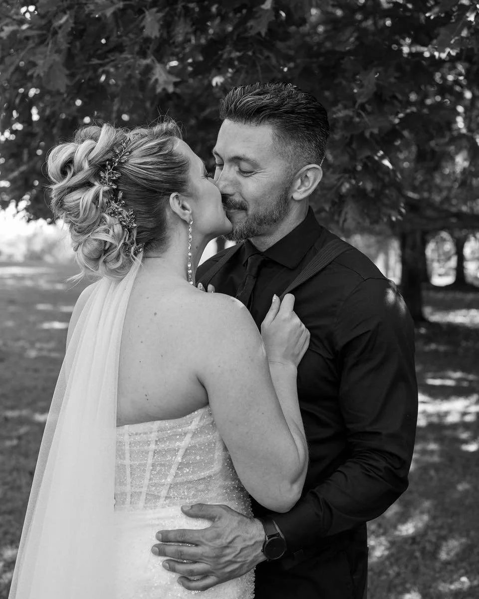 B+W stills are the best 🤍🖤 Congrats to Stacy + Josh, wishing you the best 🫶

📸: @driftwoodproductions.co 

#EventVenue #WeddingVenue #Venuelnspiration #SpecialEvents #ElegantVenues #VenueGoals #WeddingDreams #RusticWeddingVenue #LuxuryWeddings #W