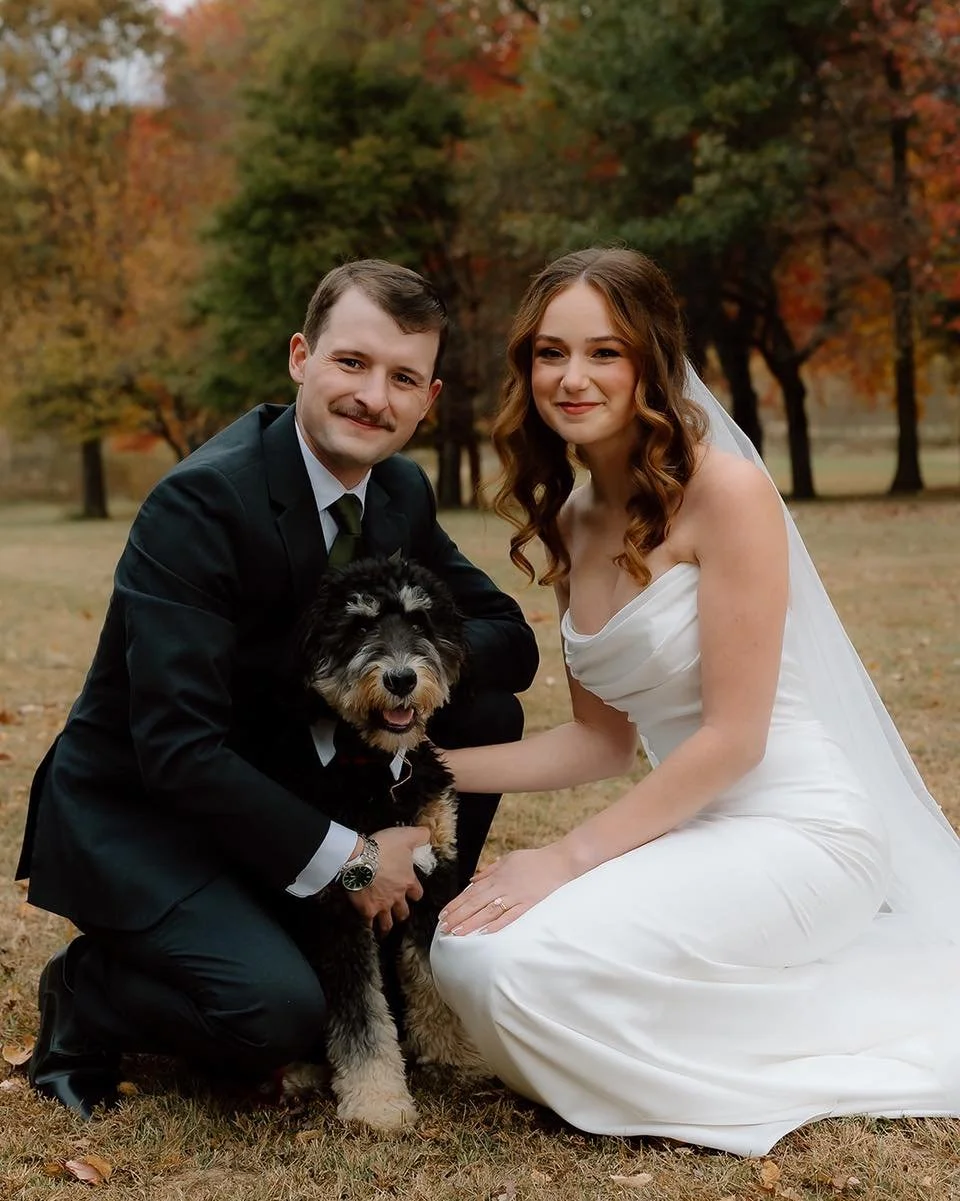 It wouldn&rsquo;t be the same without them! 🐾 Furry friends are always welcome at the venue&mdash;we love dogs! 

📸: @ericamatlockphoto 

#EventVenue #WeddingVenue #Venuelnspiration #SpecialEvents #ElegantVenues #VenueGoals #WeddingDreams #RusticWe