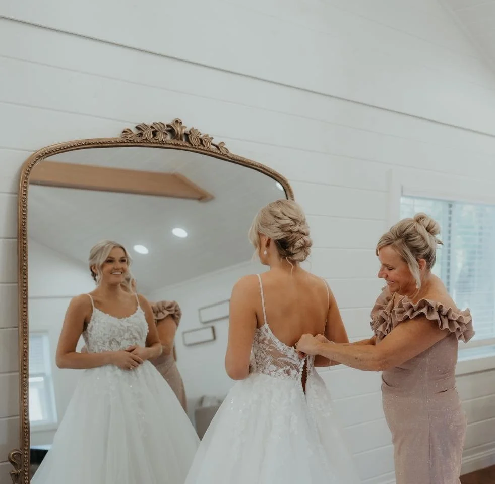 Happy Mother&rsquo;s Day to all the sweet mom&rsquo;s we&rsquo;ve hosted, no one could do it without you! 💗

Next up: our beloved bridal suite! 🤍 Enjoy your wedding day morning with your closets friends + family in our spacious and private suite. P