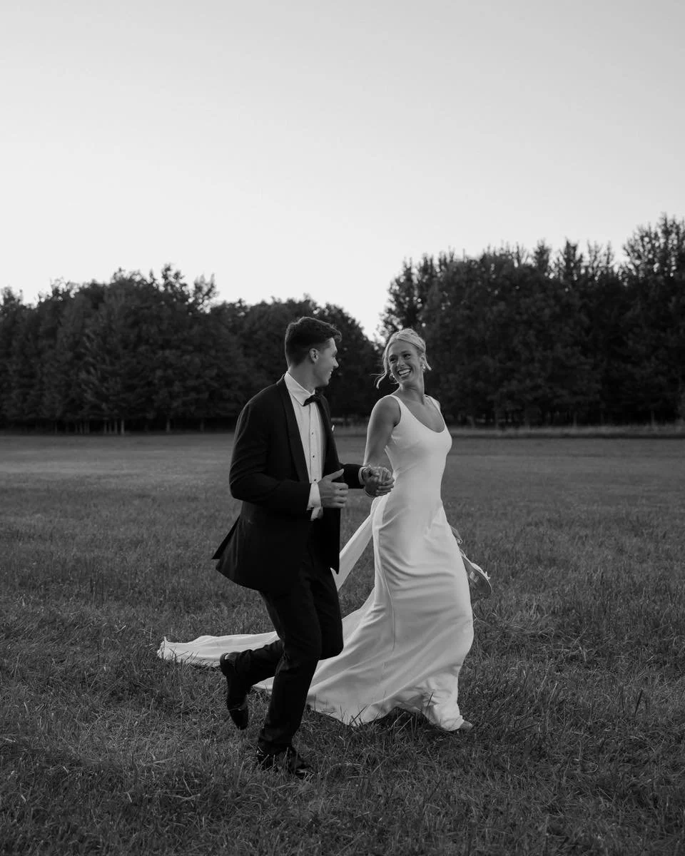 Romance in black &amp; white 🤍🖤

📸: @morganhayesphotos 

#EventVenue #WeddingVenue #Venuelnspiration #SpecialEvents #ElegantVenues