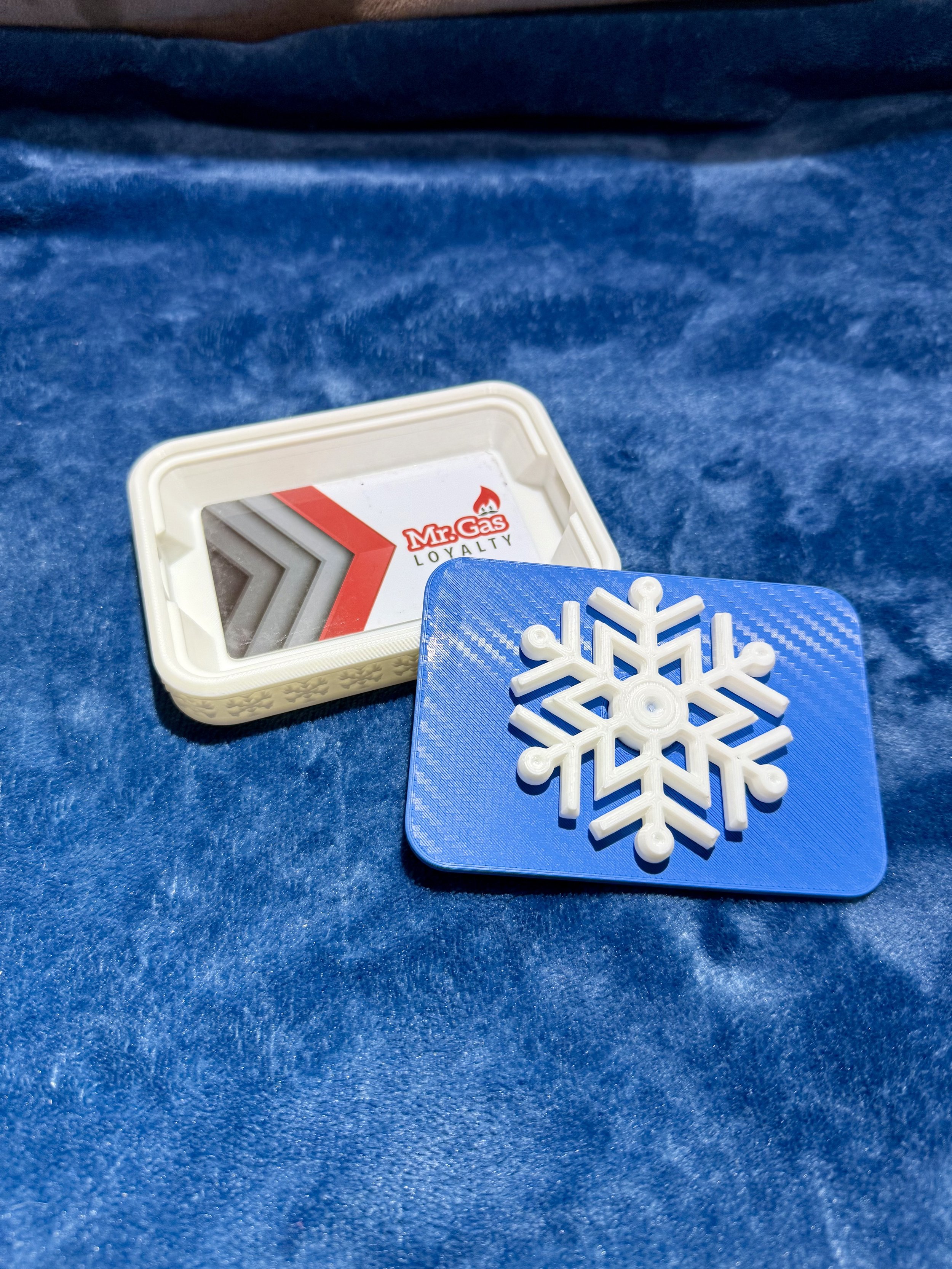 Gift Box - Mechanical "Lock"