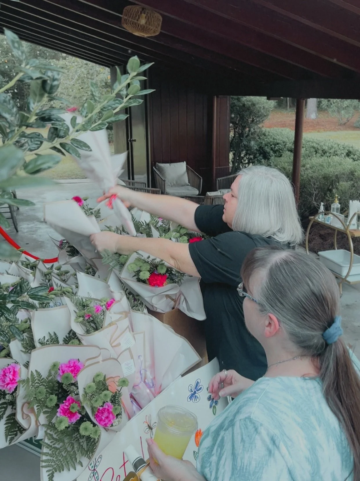 Today was a good day! @shopelliesflowers partnered with us to spread kindness for &ldquo;Petal It Forward&rdquo; Day. The first 45 guests got TWO free floral bouquets &mdash; one to keep and one to give away. A beautiful day indeed 🫶🏾