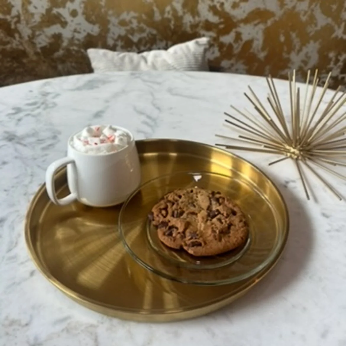 Every day is a good day for sips &amp; bites. At Sunbury Coffee Bar, we use the best ingredients to serve delicious drinks to go with our hand-picked desserts. Visit us in downtown Hinesville Monday - Friday from 8am to 2pm.