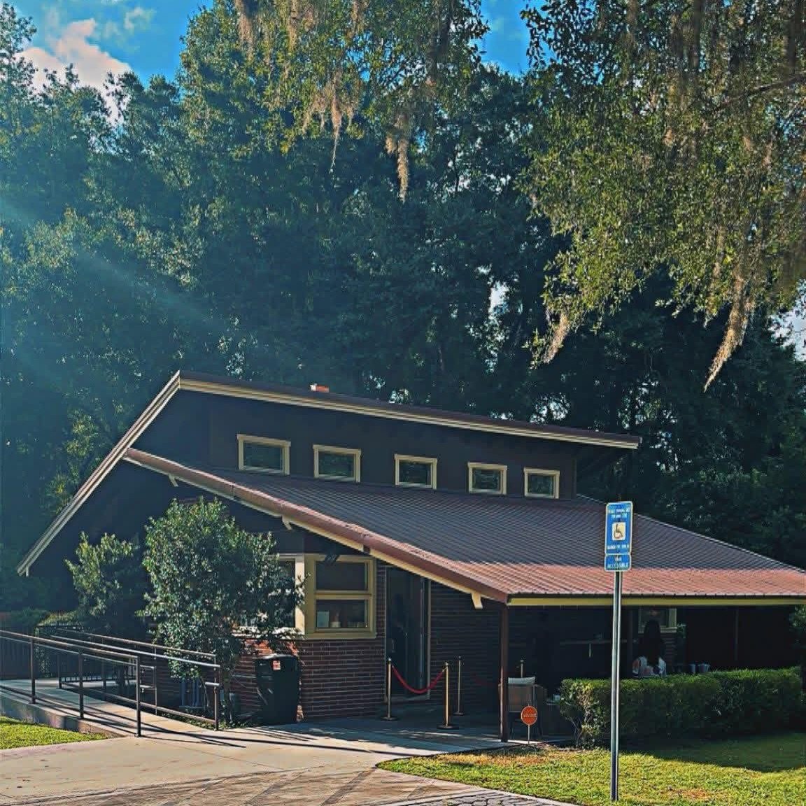 Yes, we&rsquo;re open on Memorial Day. 🇺🇸 Visit Sunbury Coffee Bar 8am to 2pm on Monday, May 25 for your favorite drinks and time well spent with old &amp; new friends. 

#SunburyCoffeeBar #LocallyOwned #CoffeeShop #DowntownHinesville