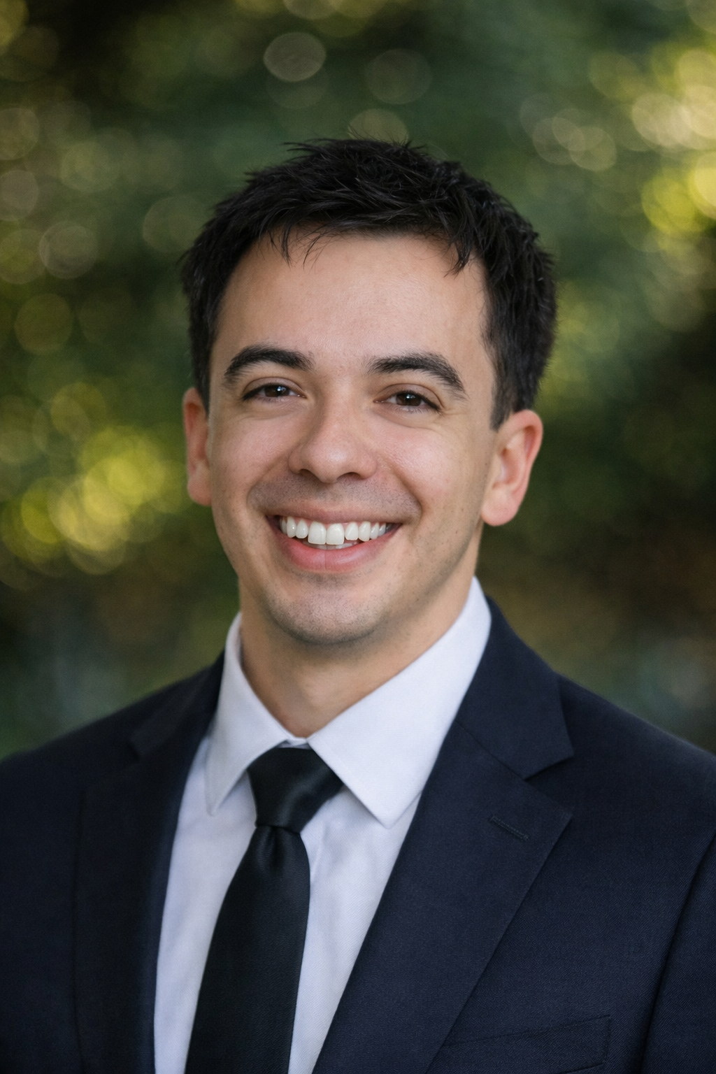 Buy-side acquisition sourcing advisor focused on landscaping, lawn care, adhesives, residential HVAC, and distribution services mandates.