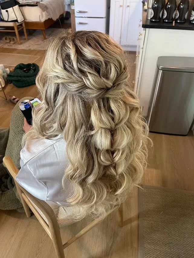 boho-half-up-half-down-bride-hair-glamping-retro-tn