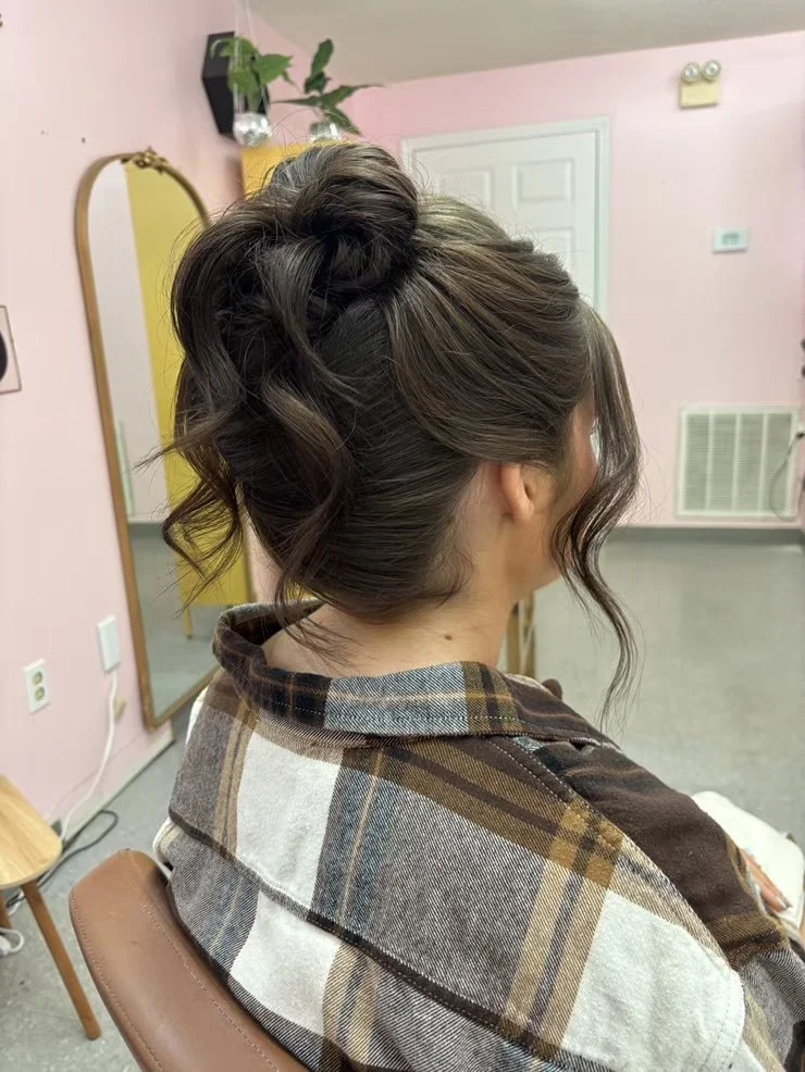 prom-sleek-high-bun-updo-salon-tn