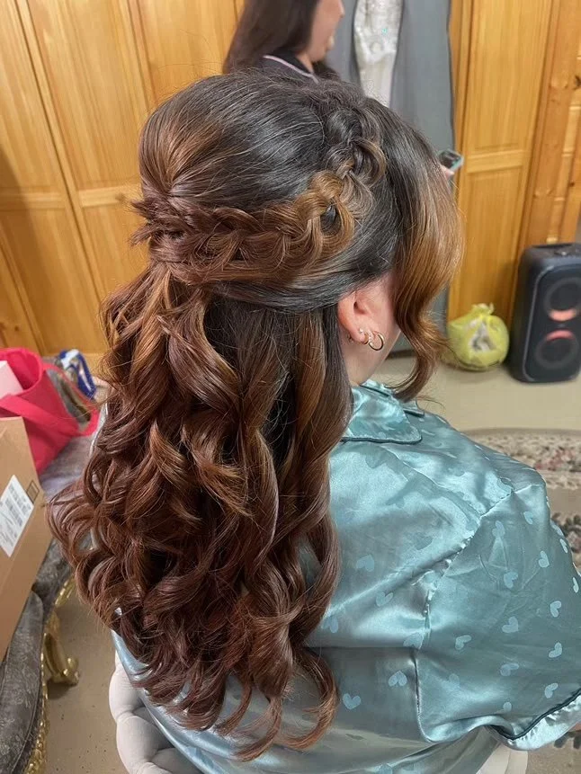 braided-half-up-half-down-bridesmaid-hairstyle-tn