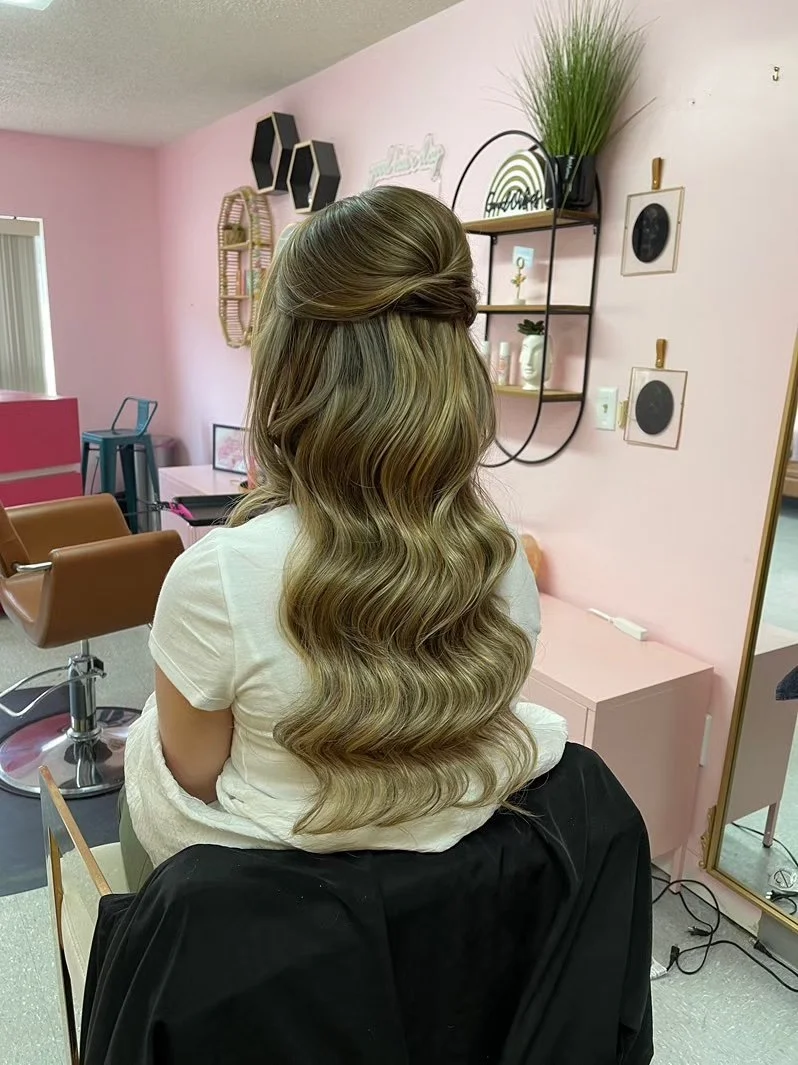 sleek-wavy-halfup-halfdown-bride-hair-salon-tn