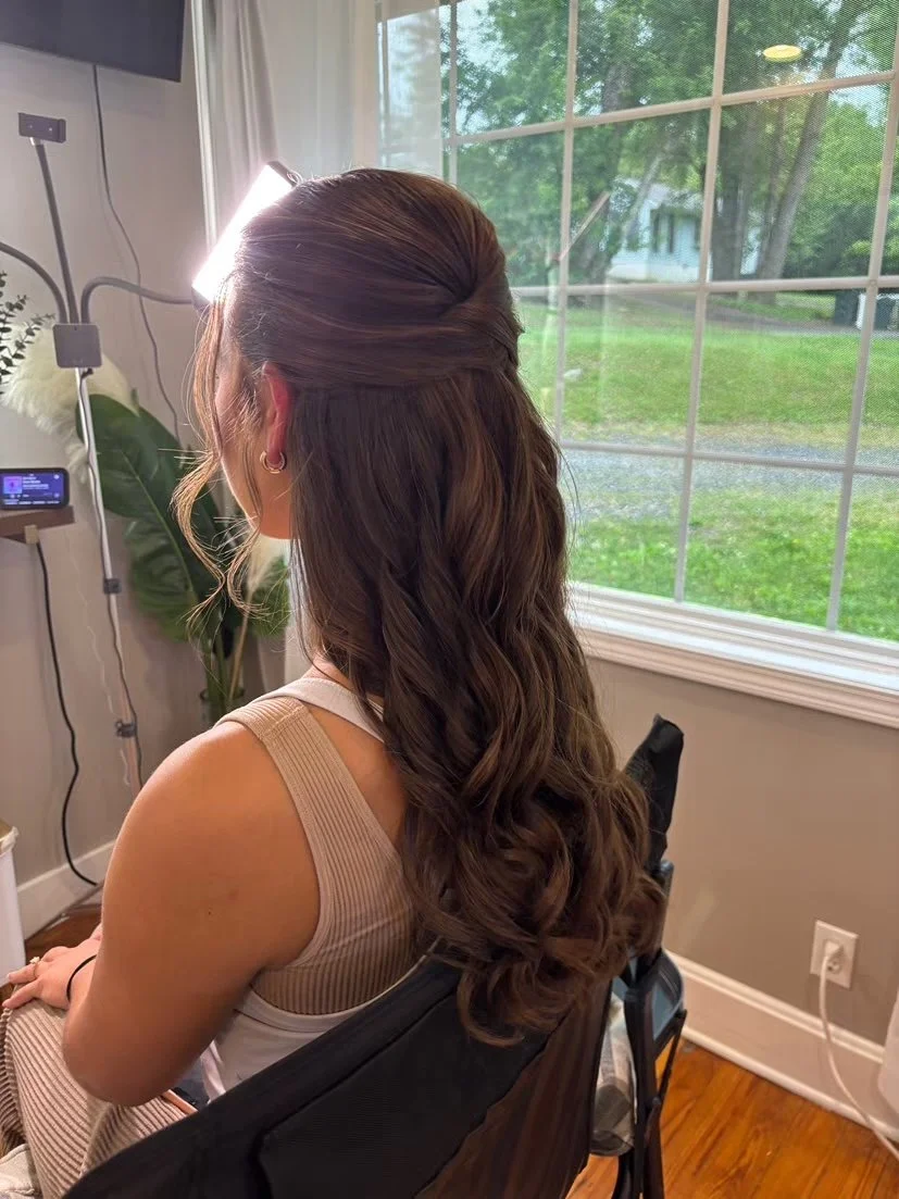 sleek-swept-back-half-down-wedding-hair-style-tn