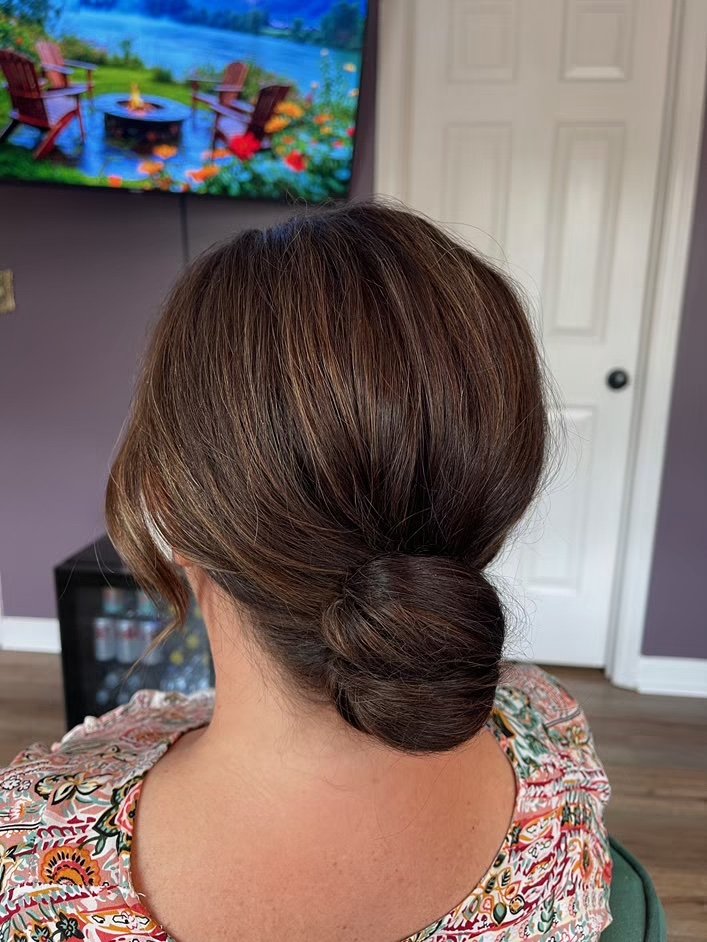 mother-of-the-bride-low-bun-elegant-salon-tn