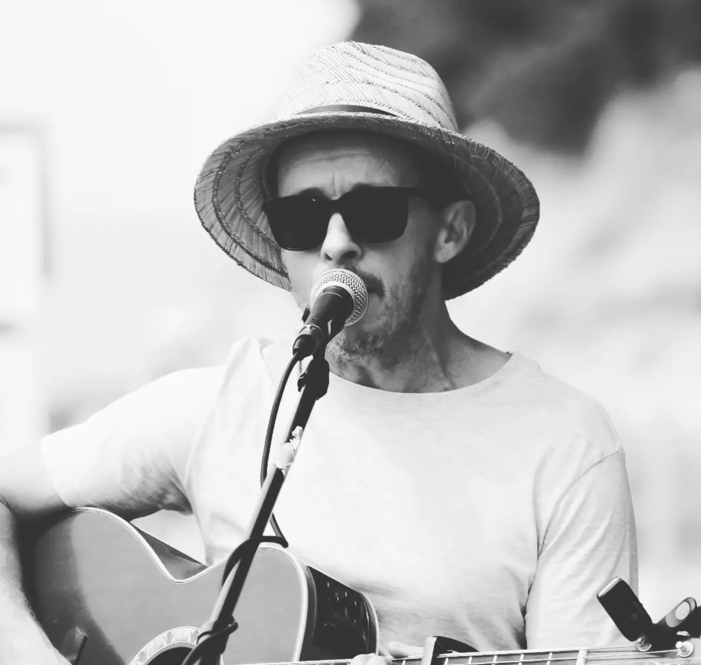 Friday Live Music - Shane Ezard