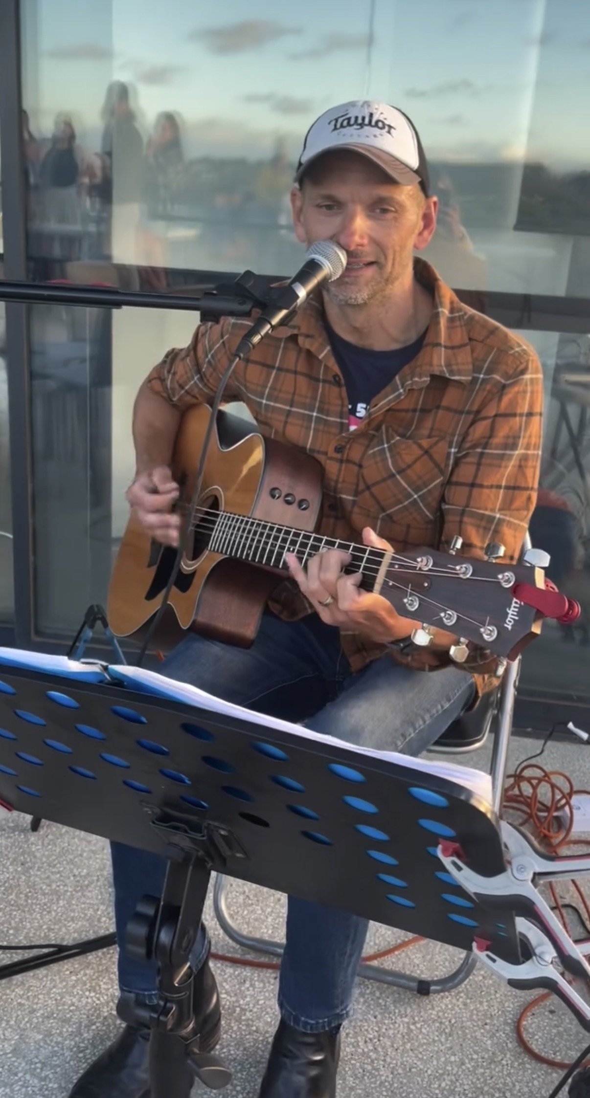 Saturday afternoon live music - Russ Wood