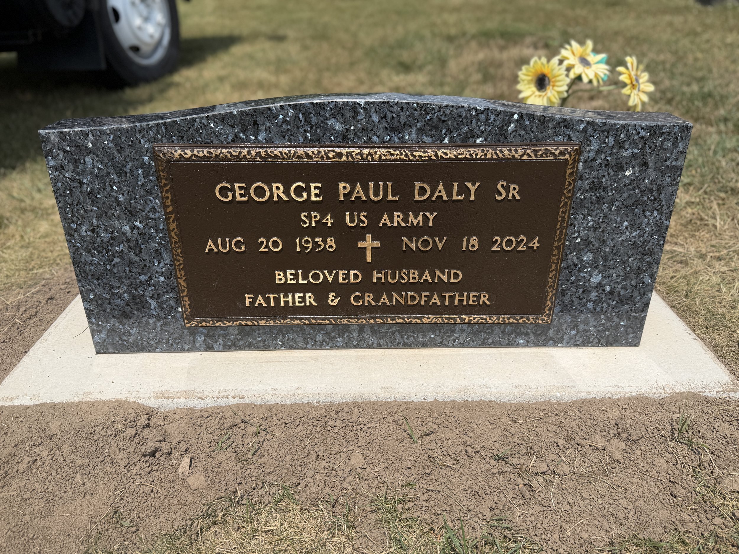 Military Veteran's Plaque Mounted on back of Slant in Wisconsin. 
