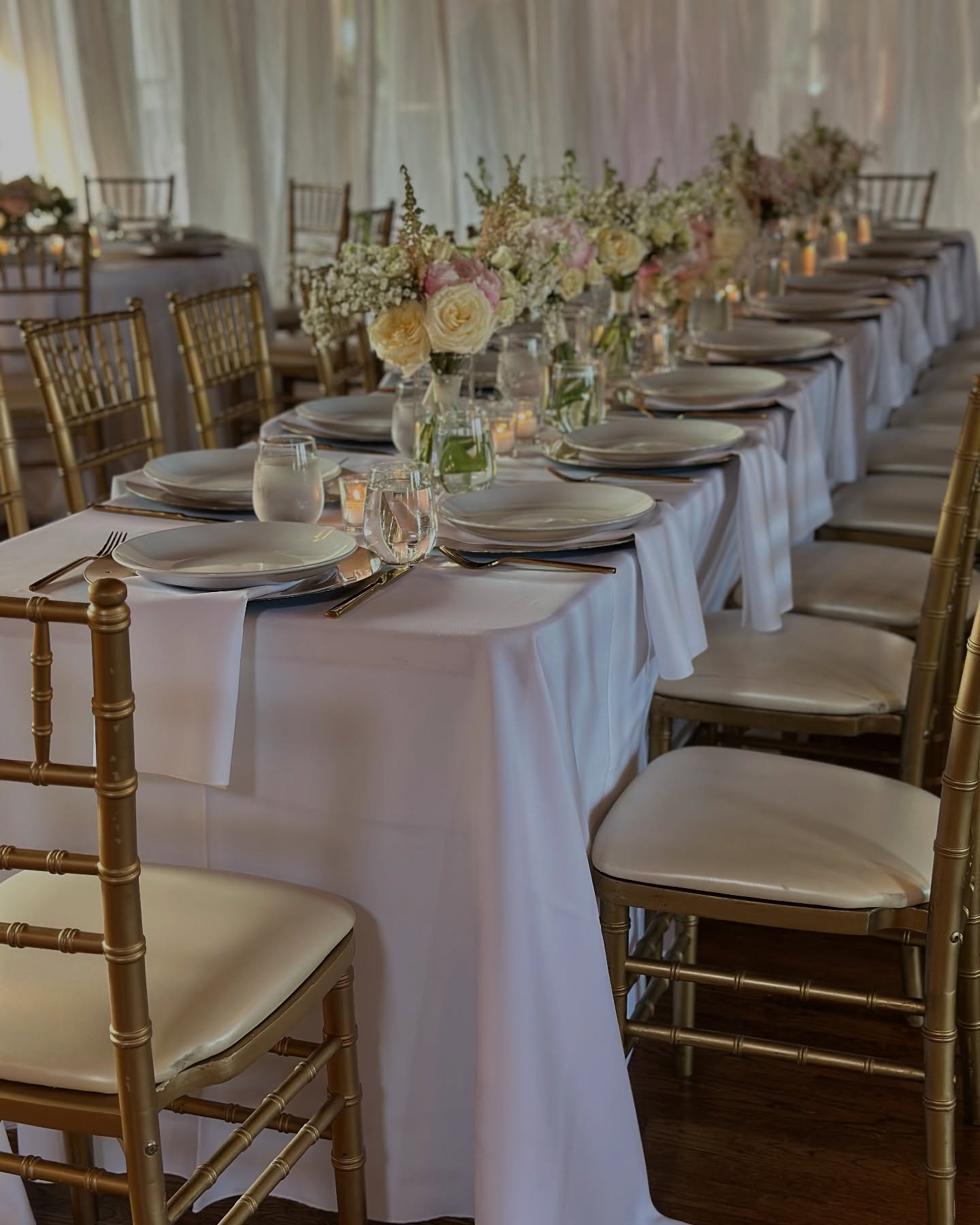 This weekend was pure magic! I couldn&rsquo;t be more excited for Kailyn &amp; Collin. The vendors were a dream and made this process so smooth and perfect. Congrats @kjwebb12 + @collin_jolly12 !

Venue: @thehistoricchattanooga 
Floral: @foxandfernst