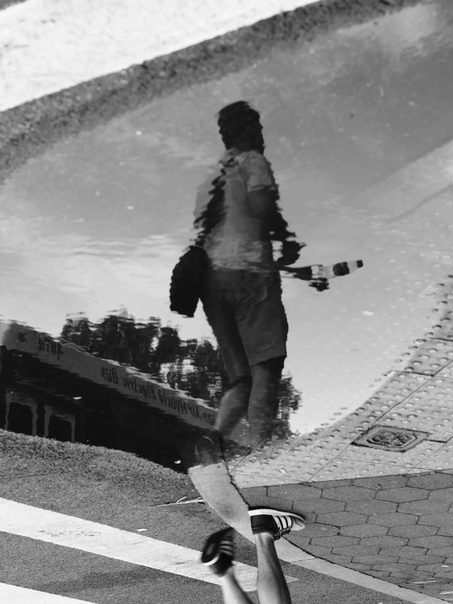 FocusingOnWhatsAhead
-
-
-
-
#nyc
#nycphotography 
#blackandwhite
#photographer 
#photography