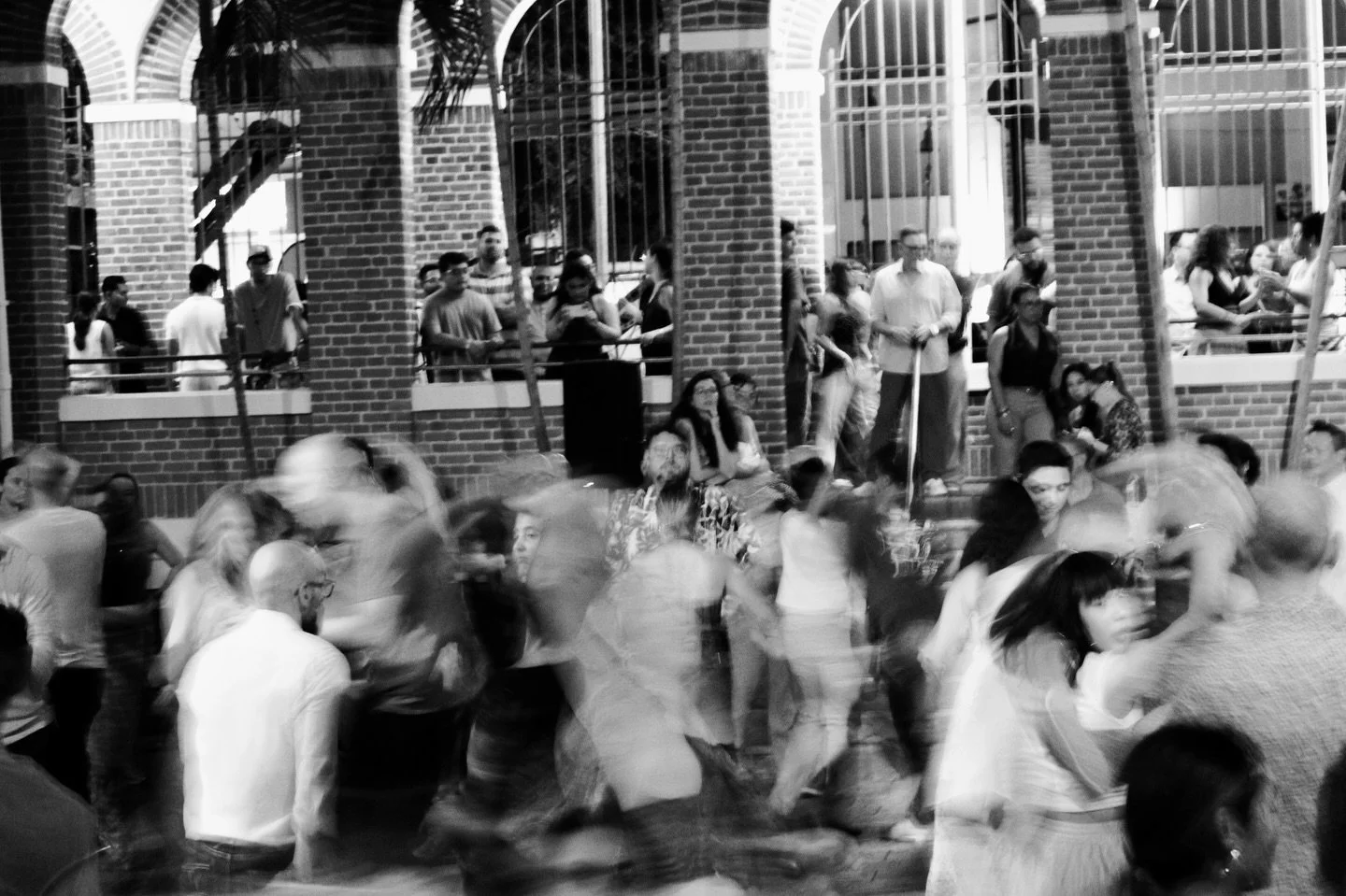 Baile Inolvidable
-
-
-
-
#puertorico
#sanjuan
#blackandwhite
#photographer 
#dance