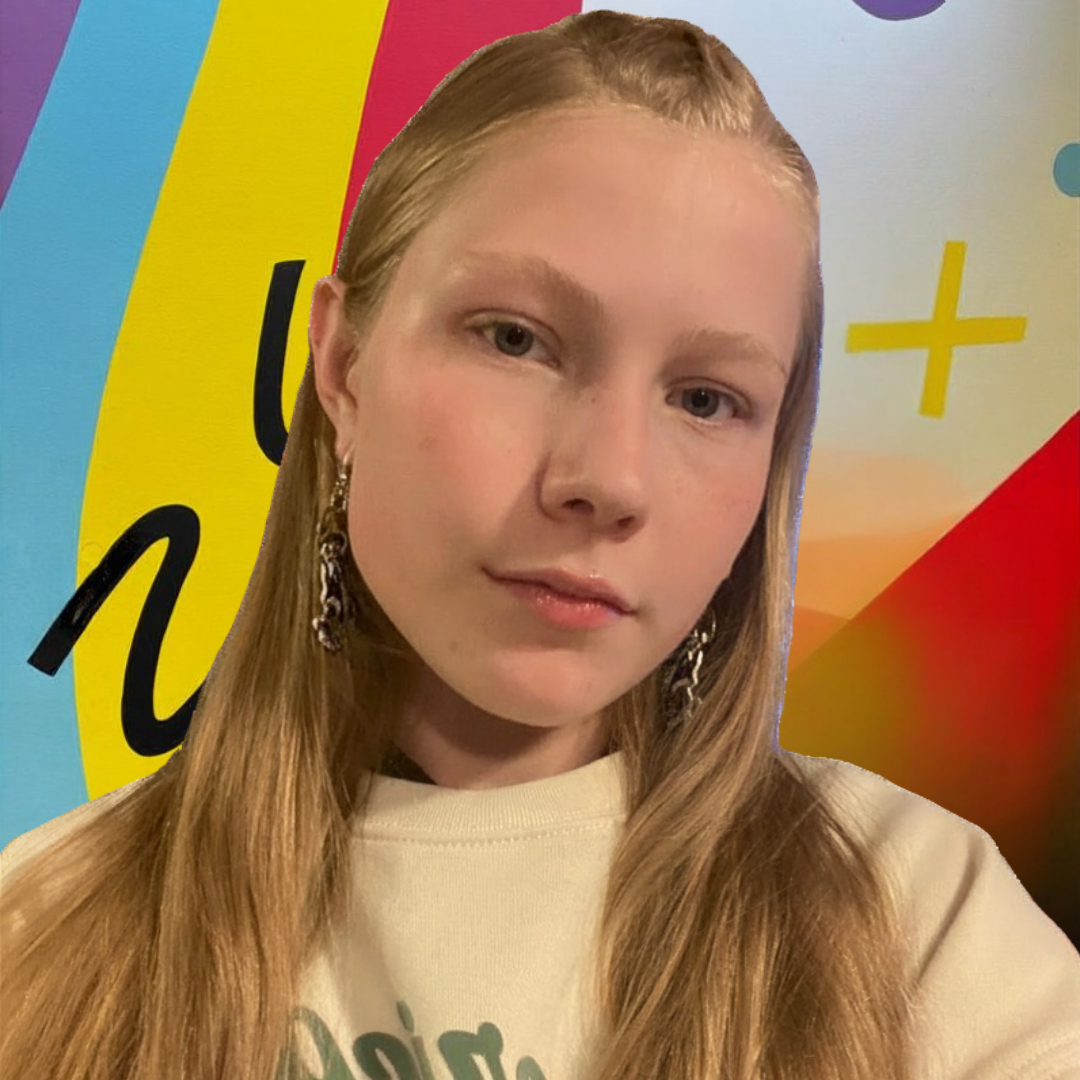 Story Darnell 

Age: 15

Crafts and Creativity