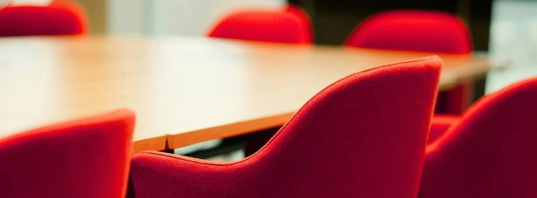 modern collaborative workspace with circular seating designed to encourage team dialogue and innovation