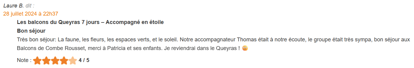 A written review in French with a five-star rating, mentioning a stay in Queyras, enjoying nature, flowers, green spaces, and sunshine.