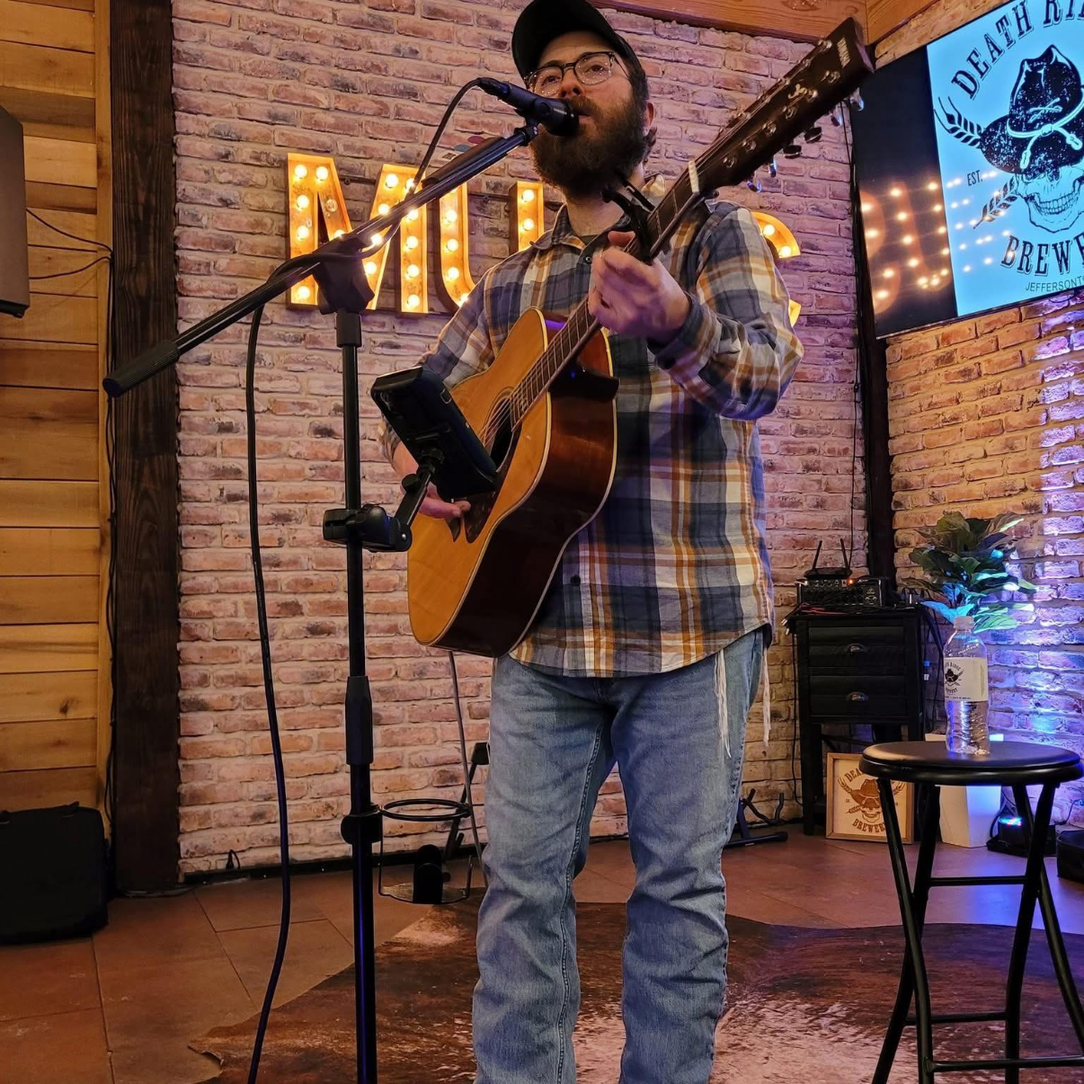 Acoustic Artist Series - Nashville Recording Artist, Troy Breslow