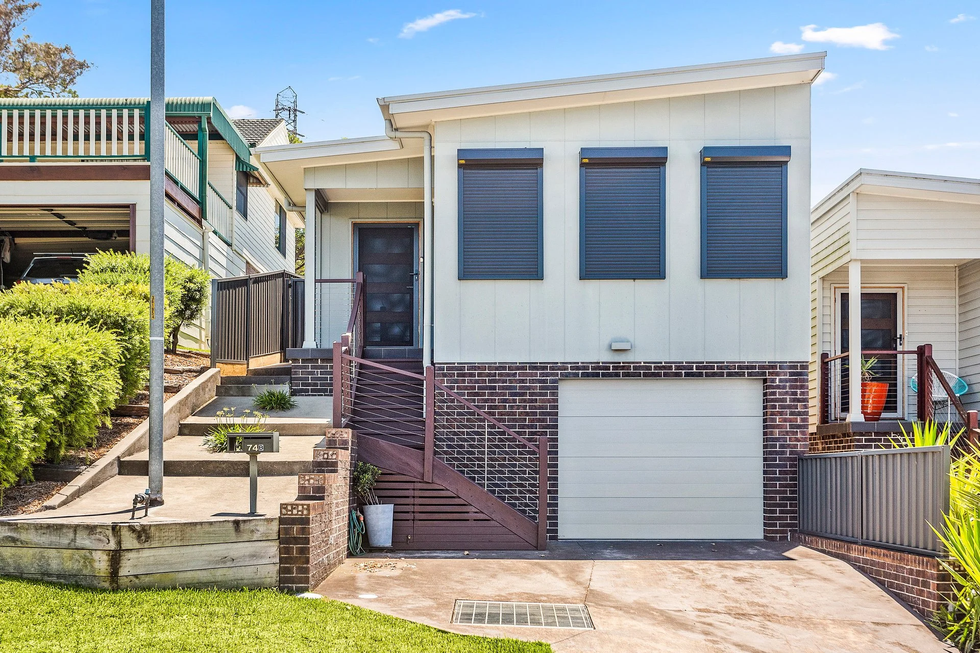 Just Listed | 74B Nottingham Street, Berkeley 
$830,000 - $880,000
3 Bed | 2 Bath | 1 Car 

Perfectly positioned in an elevated setting to capture breathtaking lake and escarpment views, this high-quality freestanding Torrens Title home offers space,