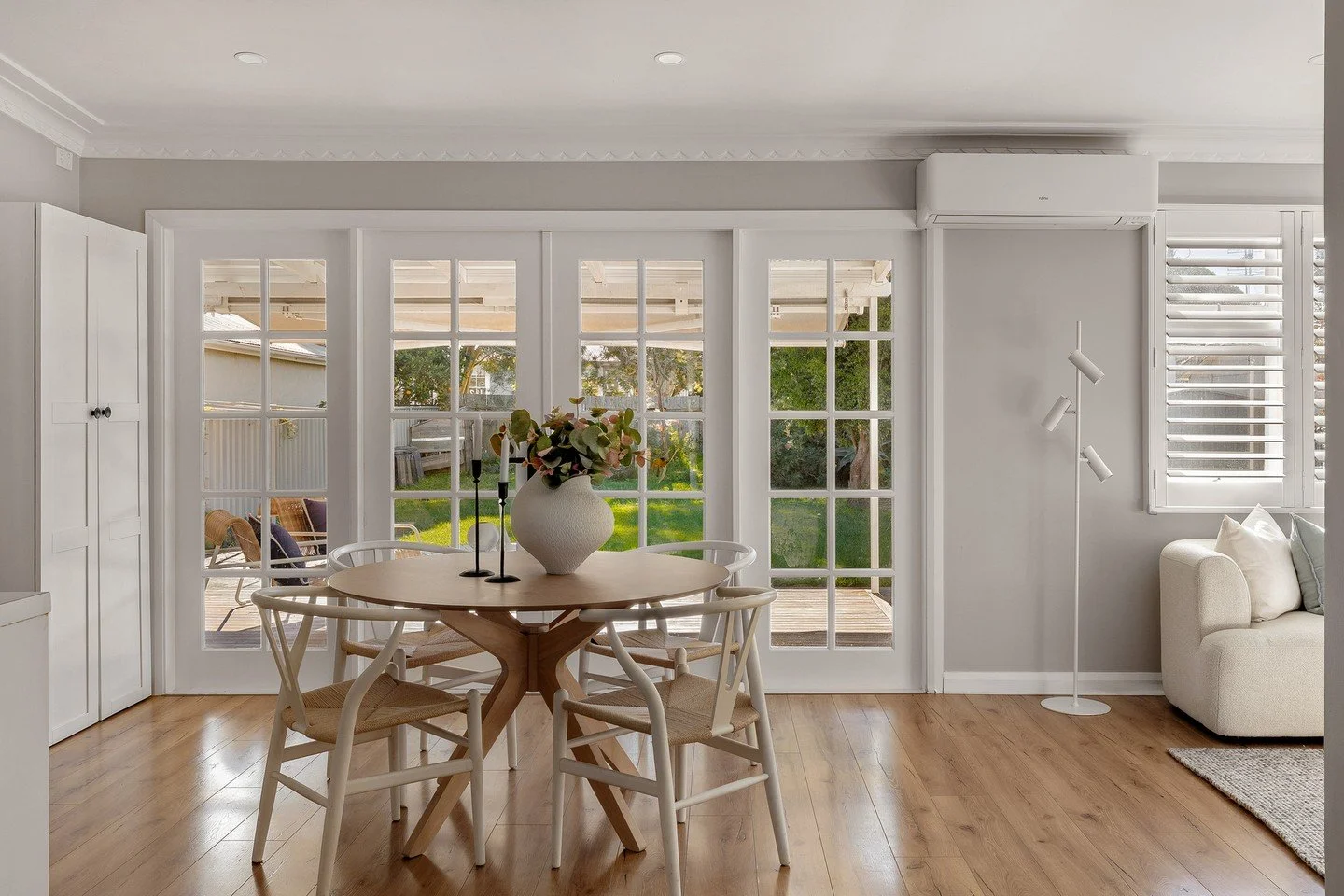 Just Listed | 4 Dixon Street, Fairy Meadow 
Auction
3 Bed | 2 Bath | 1 Car 

Beautifully renovated and immaculately presented throughout, this charming single level residence offers an enviable coastal lifestyle, combining character, comfort and flex