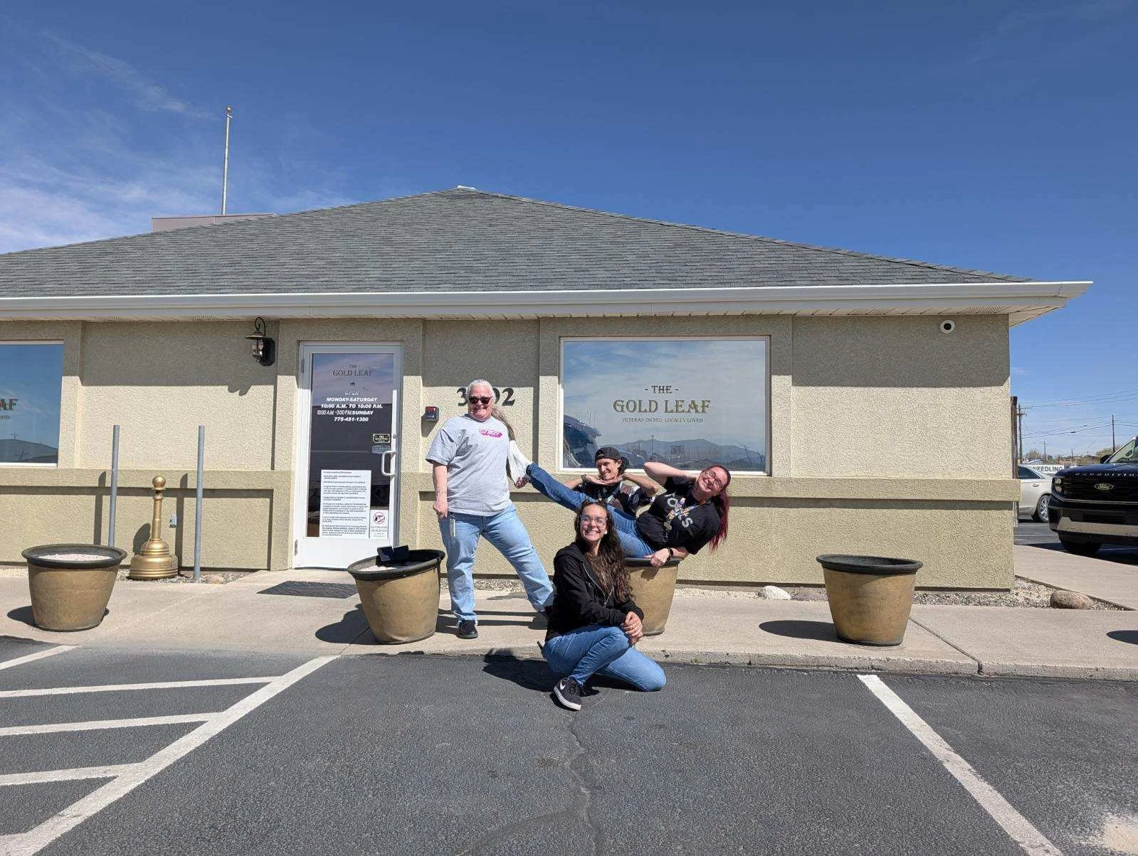 🚨🚨🚨🚗🚨🚨🚨 Attention locals and visitors alike! Are you Gold to Go?  We are!
Winnemucca's oldest (and friendliest) Veteran-owned dispensary offers quick and reliable delivery and curbside pickup, 7 days a week. Staying in? We will come to you in 