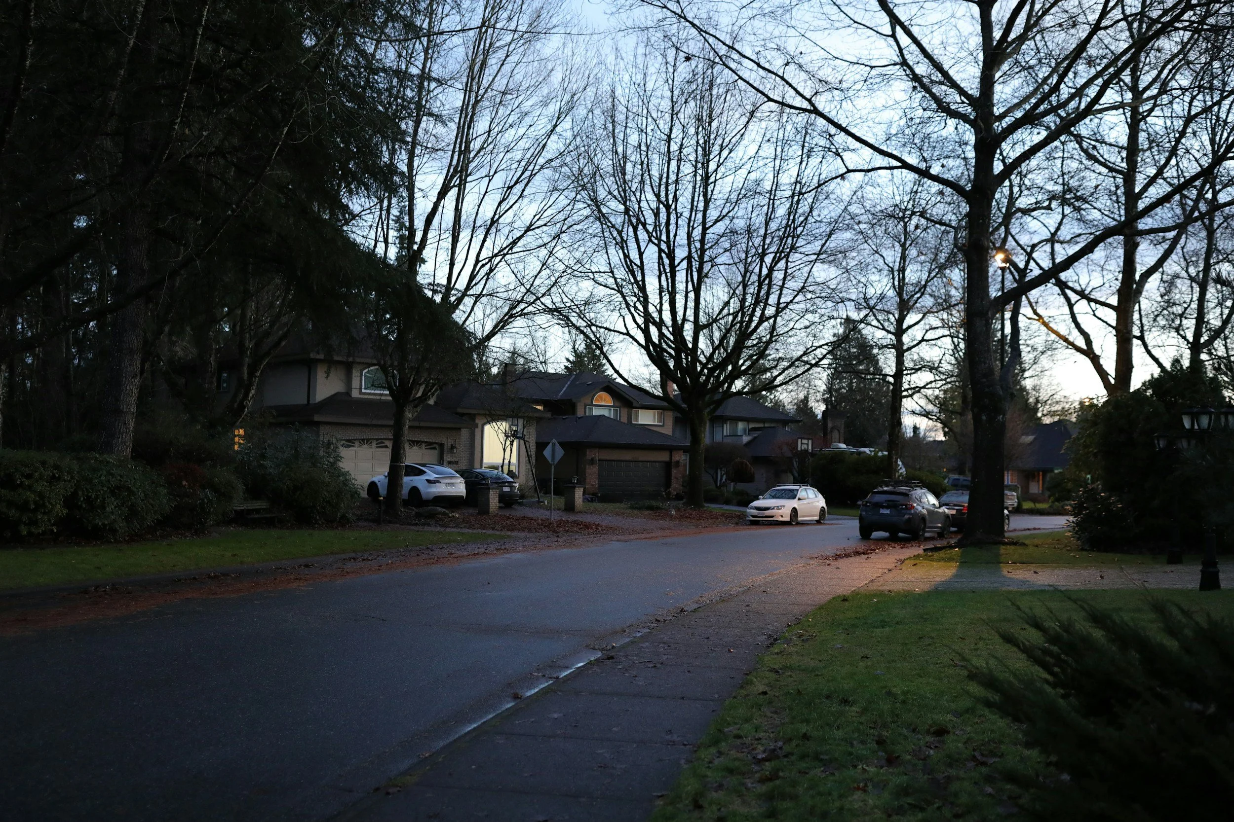What “Waiting One More Year” Really Costs (And Sometimes Saves) Atlanta Buyers and Sellers