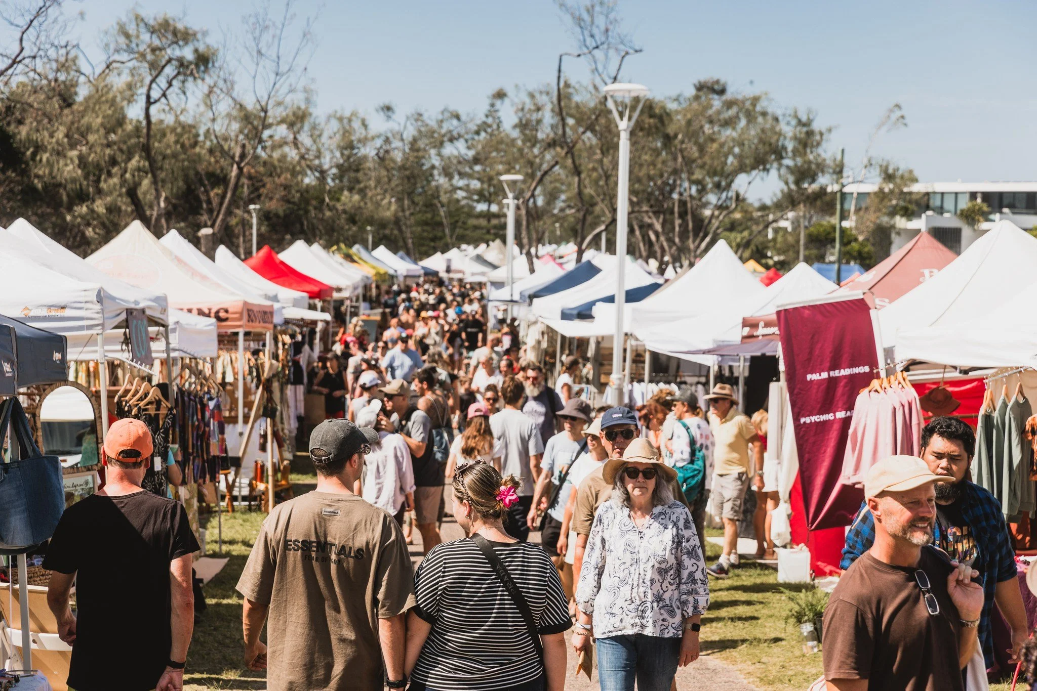 Your Guide to Christmas in Byron Bay: Markets, Restaurants and Getting Around