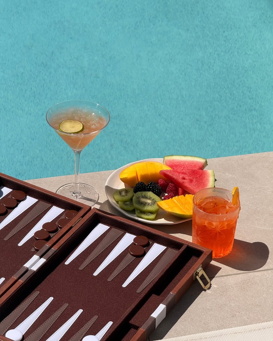 Everything you need, exactly where you are.

Afternoon poolside at Hide is a ritual of its own. From chilled drinks and local charcuterie to seasonal snacks delivered right to your daybed, we ensure your focus remains on doing nothing at all.