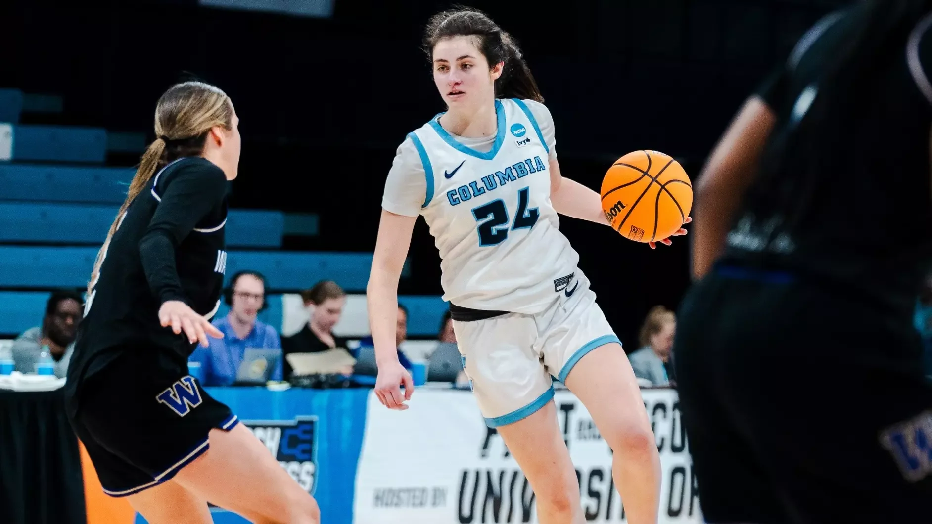 Weiss Named to Becky Hammon Award Watch List