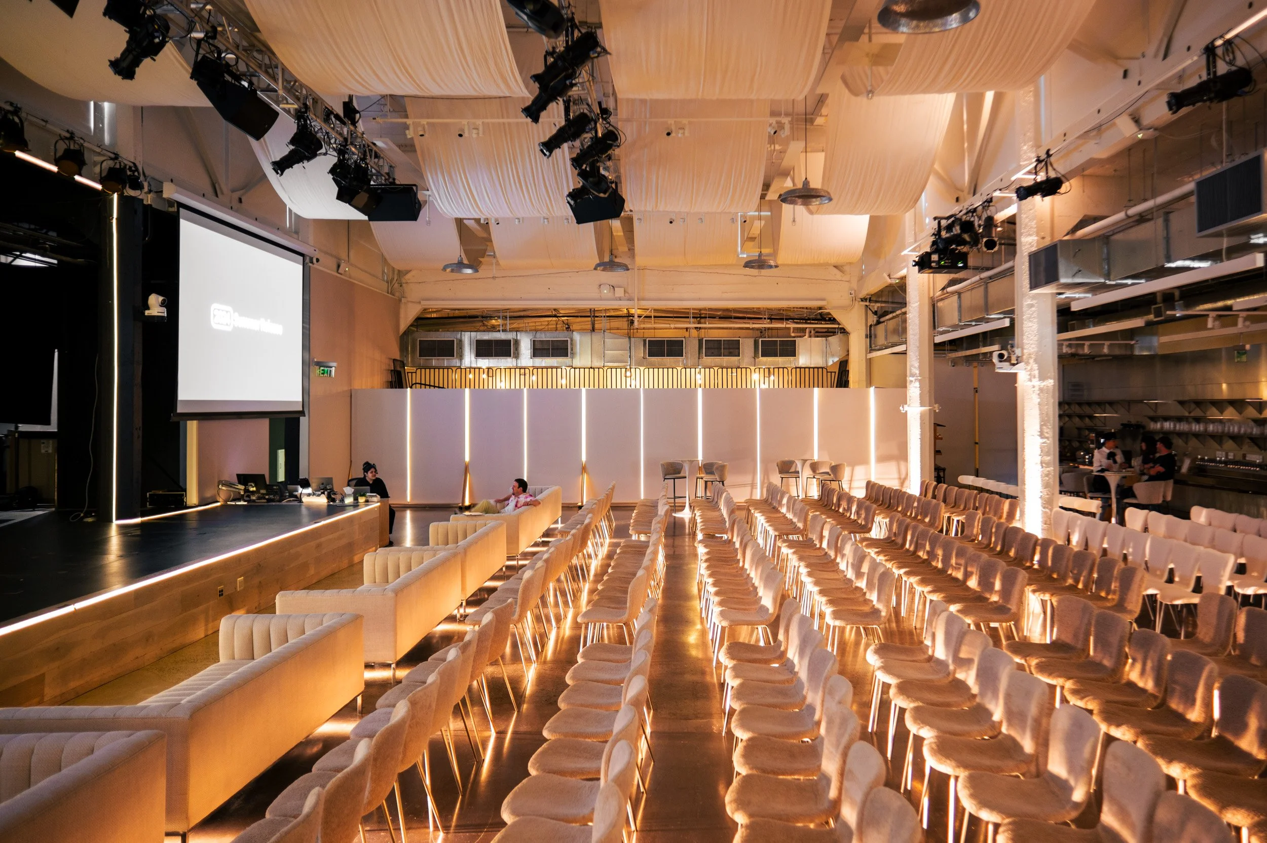 Airbnb_Product Launch-009.jpg