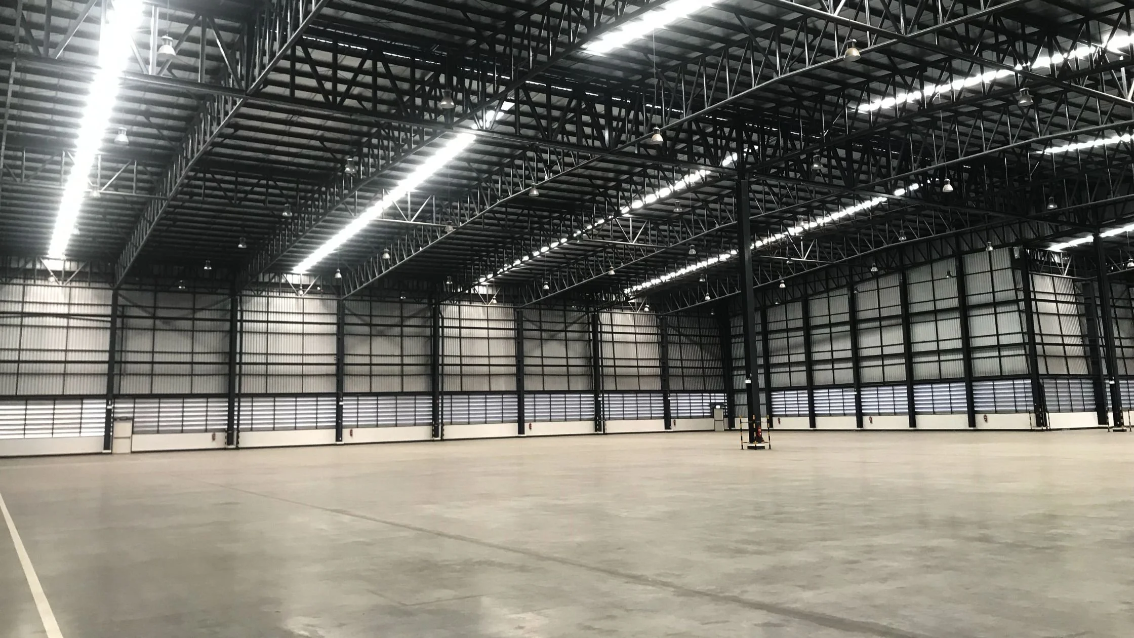 Spring Construction in Iowa: Steel and Pole Project Guide