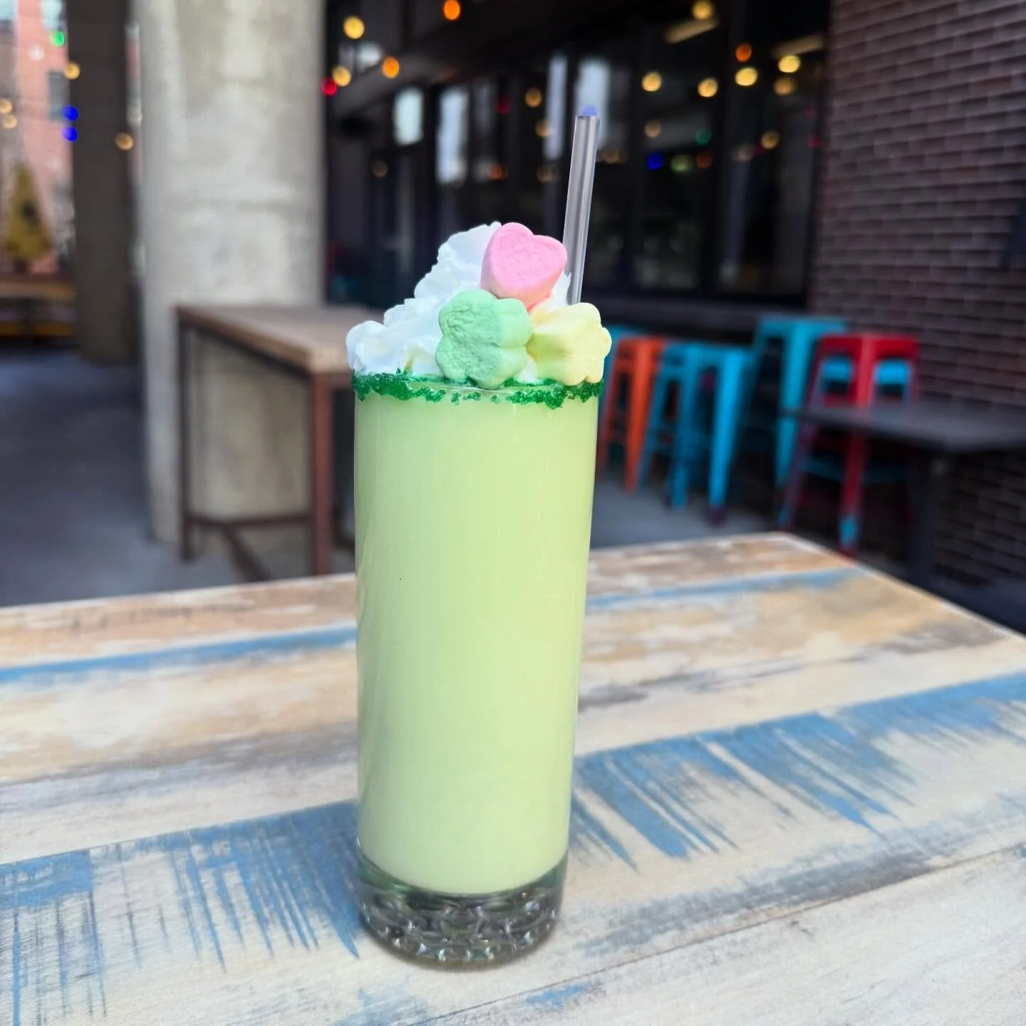 Are you feelin&rsquo; lucky?🍀Try our new Luck of the Irish frozen marg made with vanilla, mint, and lime and topped with whipped cream and lucky charms marshmallows. Available now at Los Chingones DTC while supplies last. We guarantee it&rsquo;s bet