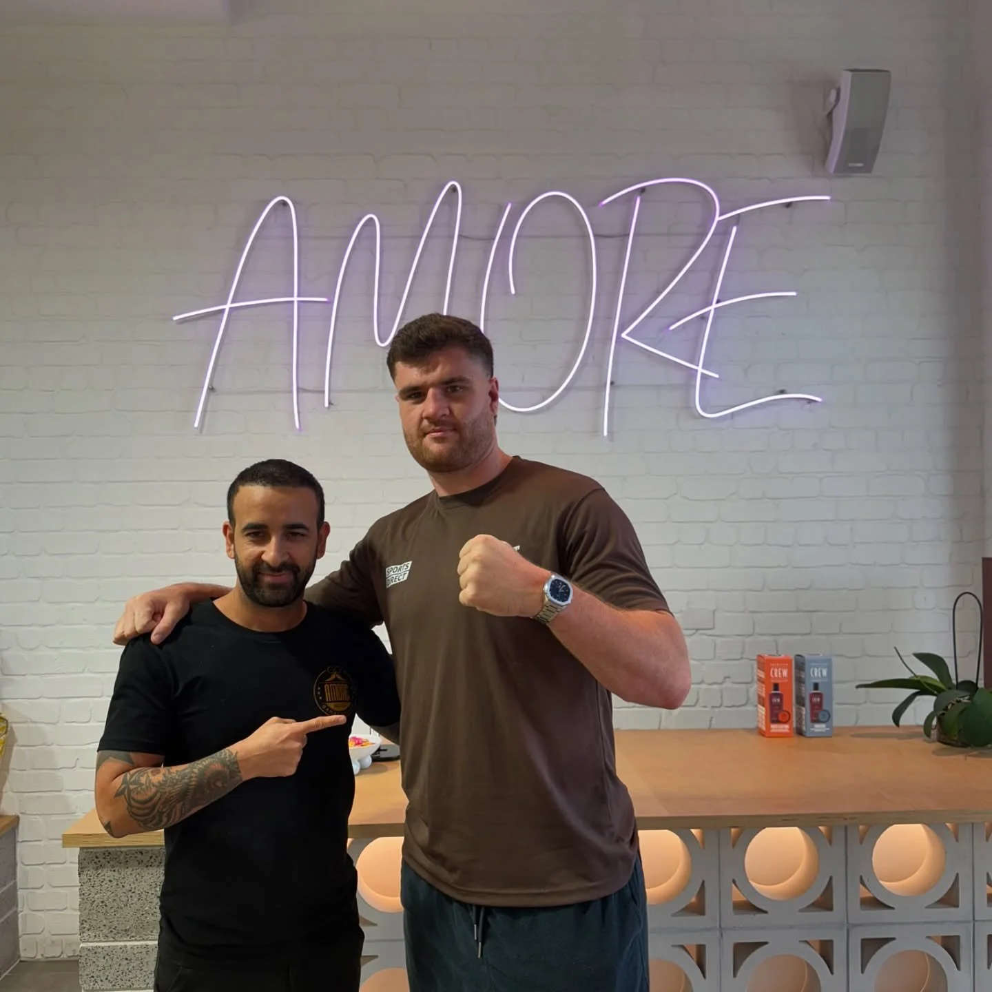 Fresh cut for the big man!🥊💈Johnny Fisher looking sharp as ever at AMORE🔥#champstyle #amorebarbershop  #bondibeach #johnnyfisher