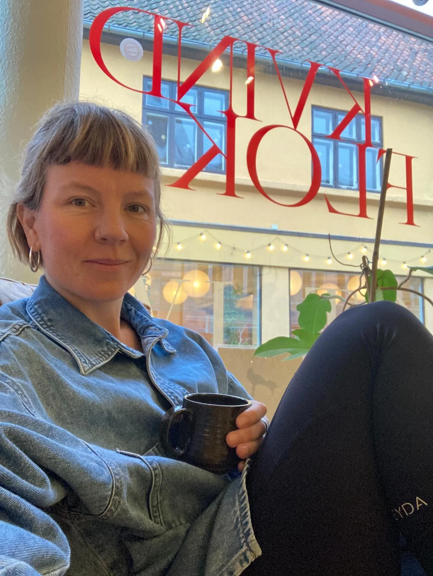 &Aring;ret g&aring;r p&aring; held og mens jeg sidder og venter p&aring; at det sidste m&oslash;dref&aelig;llesskab g&aring;r i gang, funderer jeg over &aring;ret, der gik.

Jeg har f&oslash;lt min virksomhed s&aring; levende hele &aring;ret. Ogs&ari