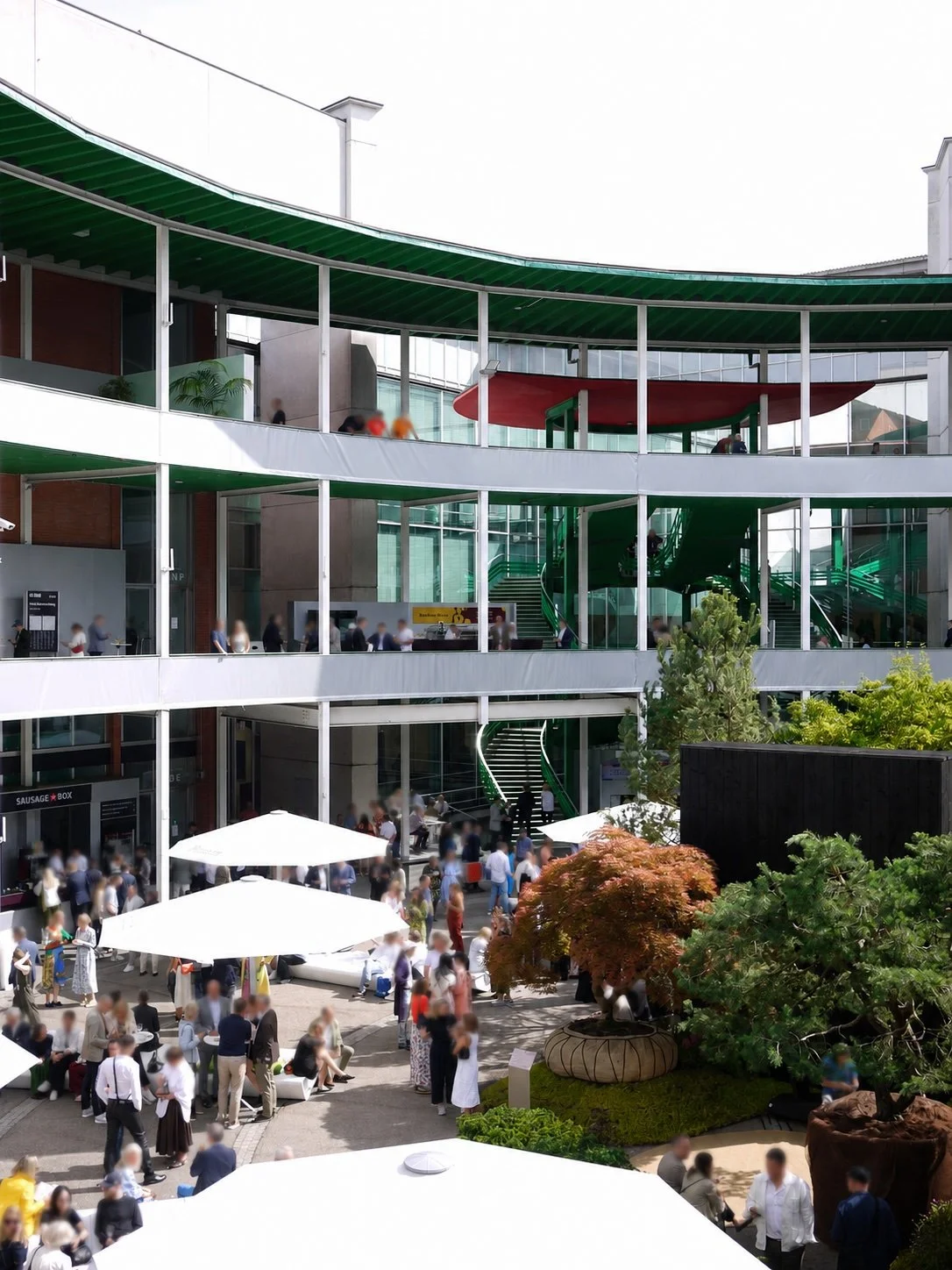 Visitors in the inner courtyard of Hall 2