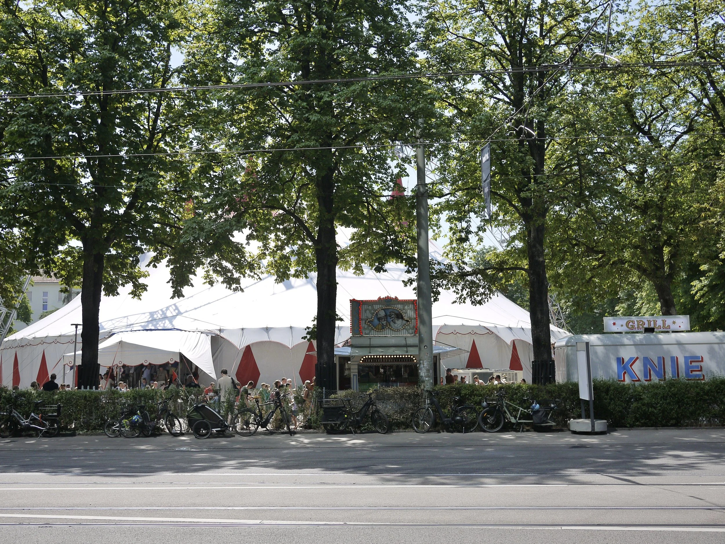 Circus Knie’s tent right next to Art Basel  