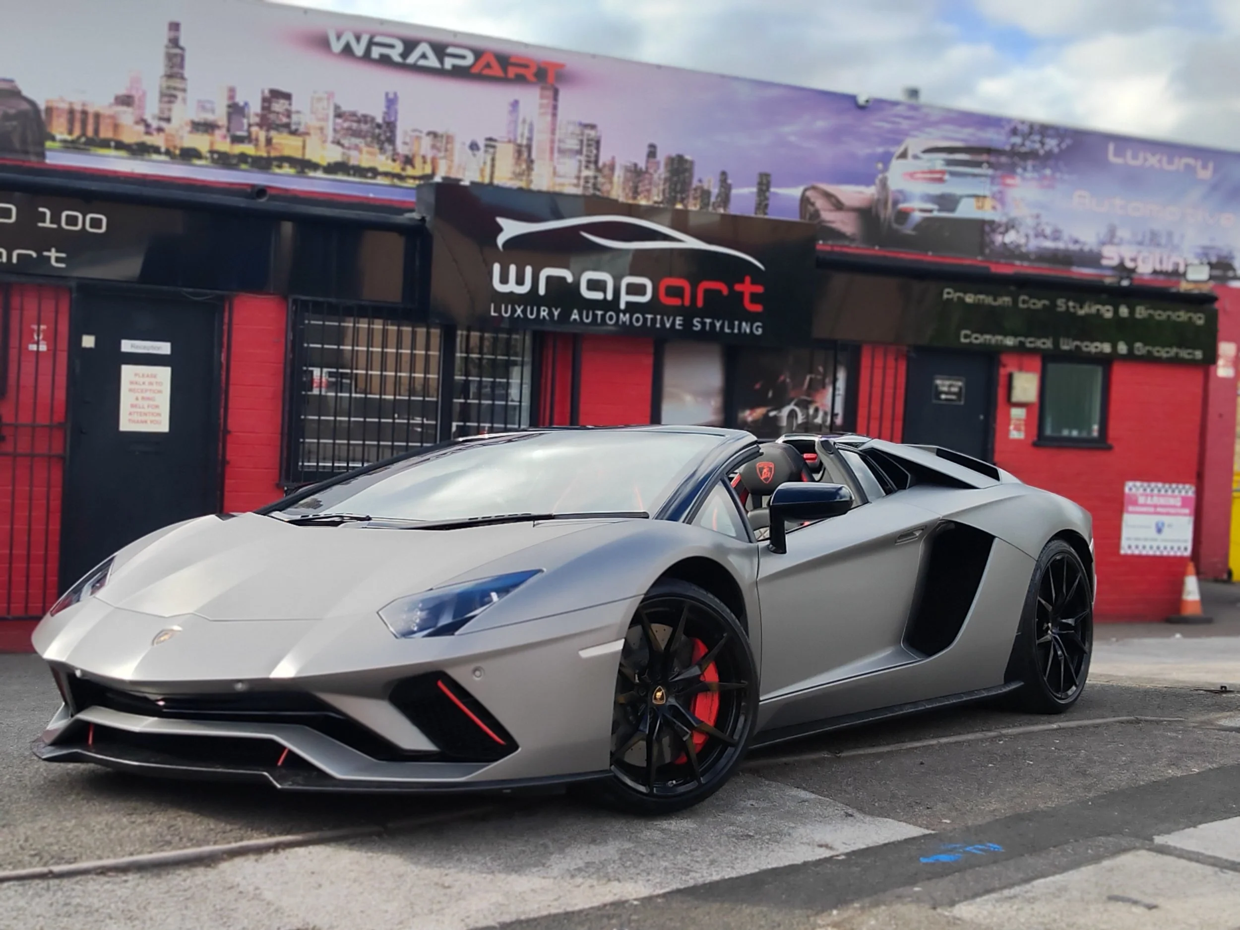 Brushed Aluminium Aventador Roadster