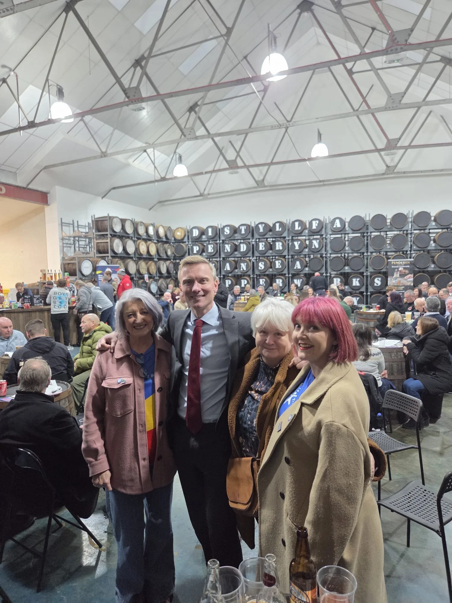 After yesterday&rsquo;s Christmas carols in aid of @crisis_cymru Skylight Centre in Swansea, I headed to a quiz at @penderyn.distillery in aid of Faith In Families Swansea who are Swansea City Supporters Trust charity of the year. 

A huge congratula