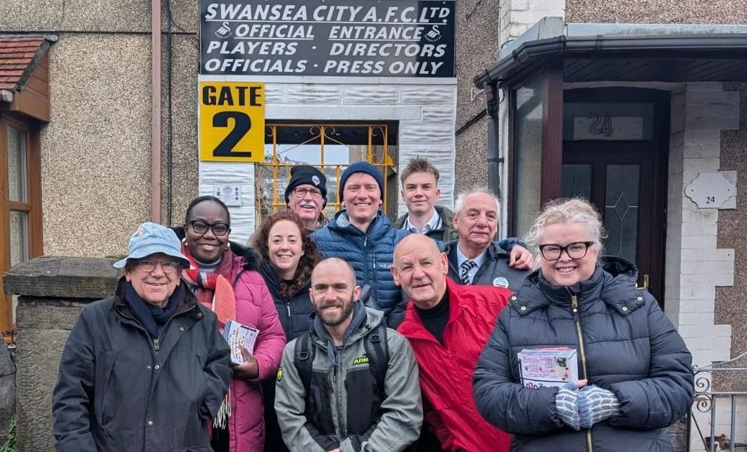 (Mostly!) managed to avoid the rain yesterday morning while out speaking with residents ☔

If you have any concerns I can help with, please get in touch.