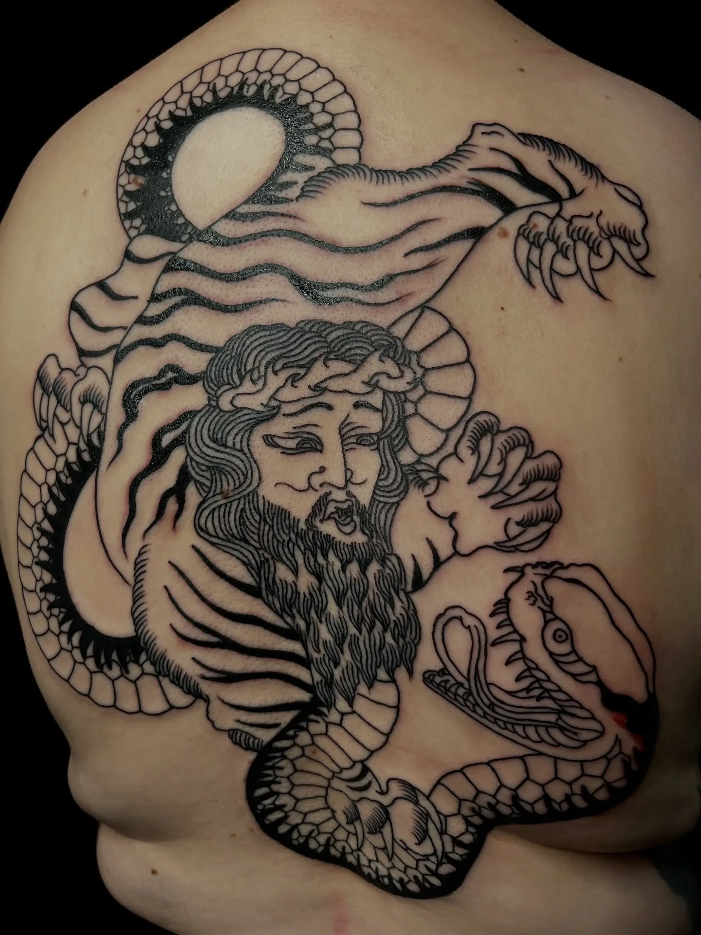 Tiger King Flash Design. Thank for sitting like a rock, Marta! WIP
.
.
.
#colognetattoo #aachentattoo #backpiecetattoo #backpiece #tattooidea