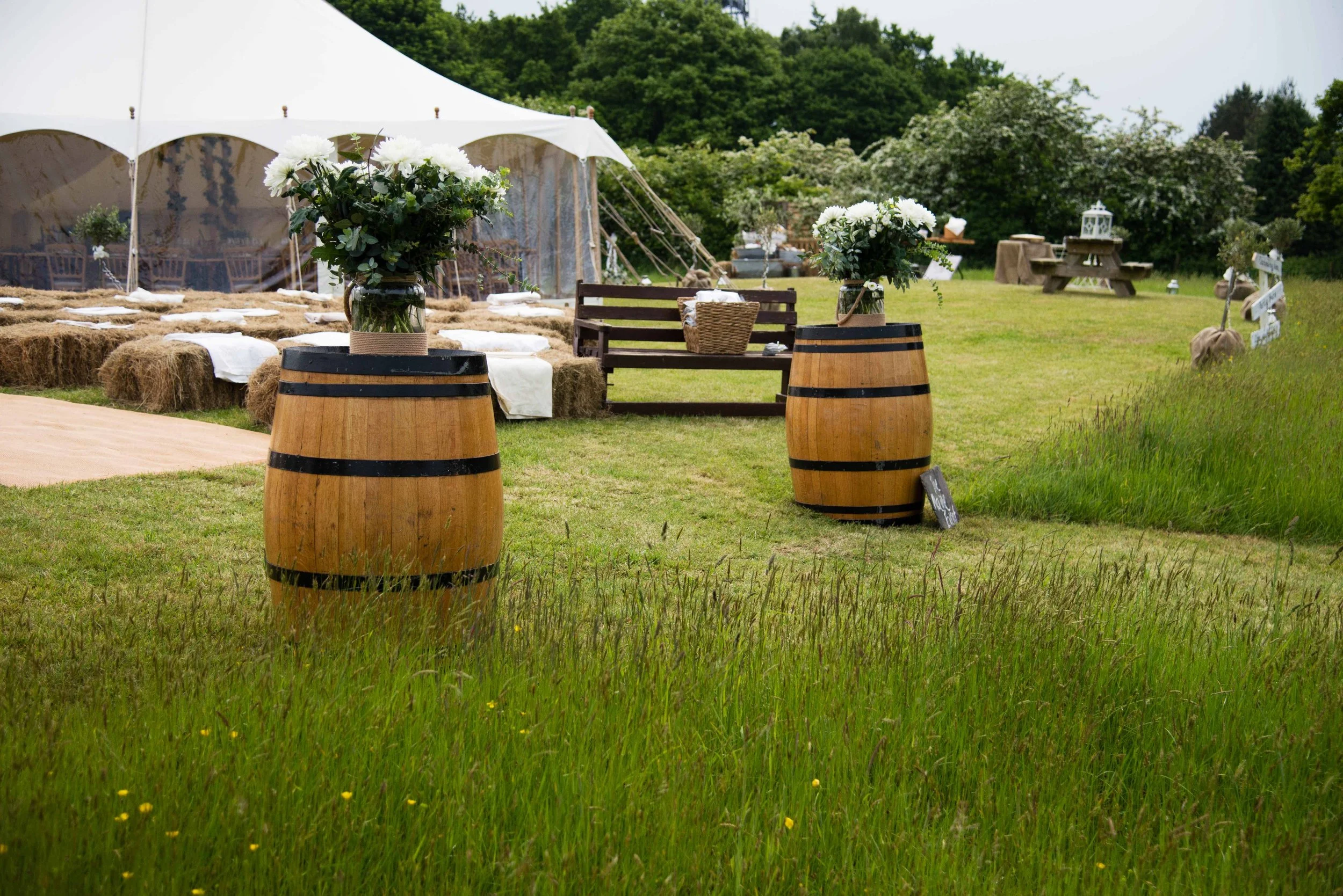Country chic style wedding in cheshire wiht oak barrles and sail cloth