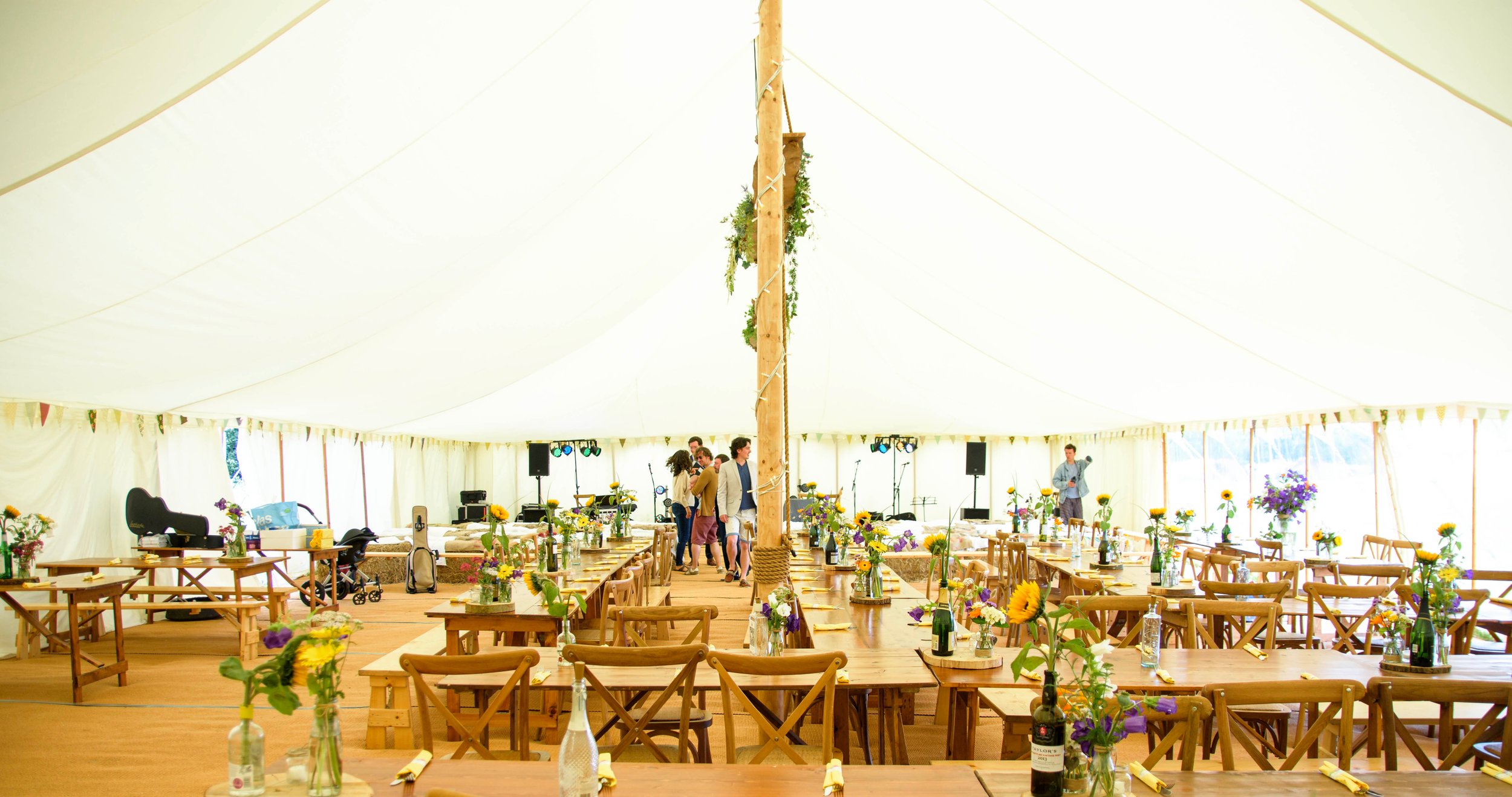 12m x 18m Wedding Marquee: A Luxury Layout Guide to Traditional Pole Marquees
