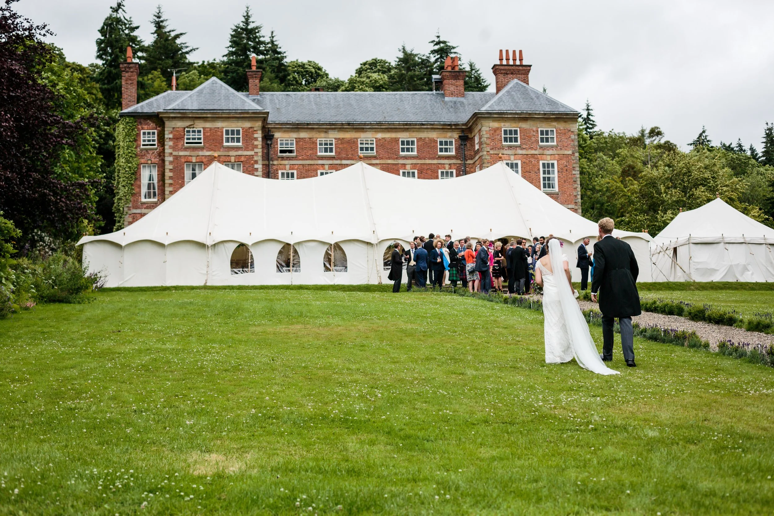 9 x 21m wedding marquee setup