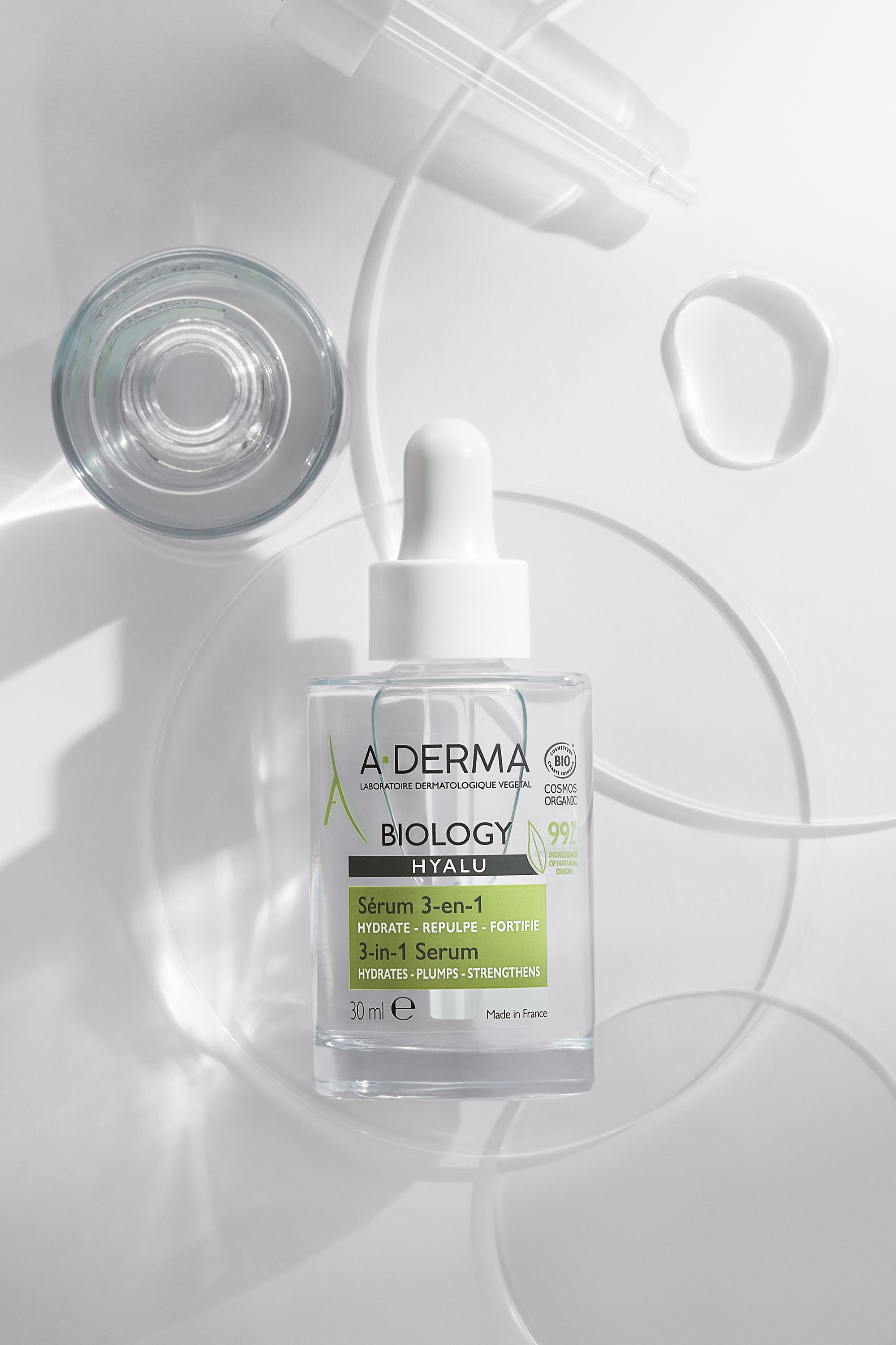 Aderma-vertical_0012_Shot_03-01741.png