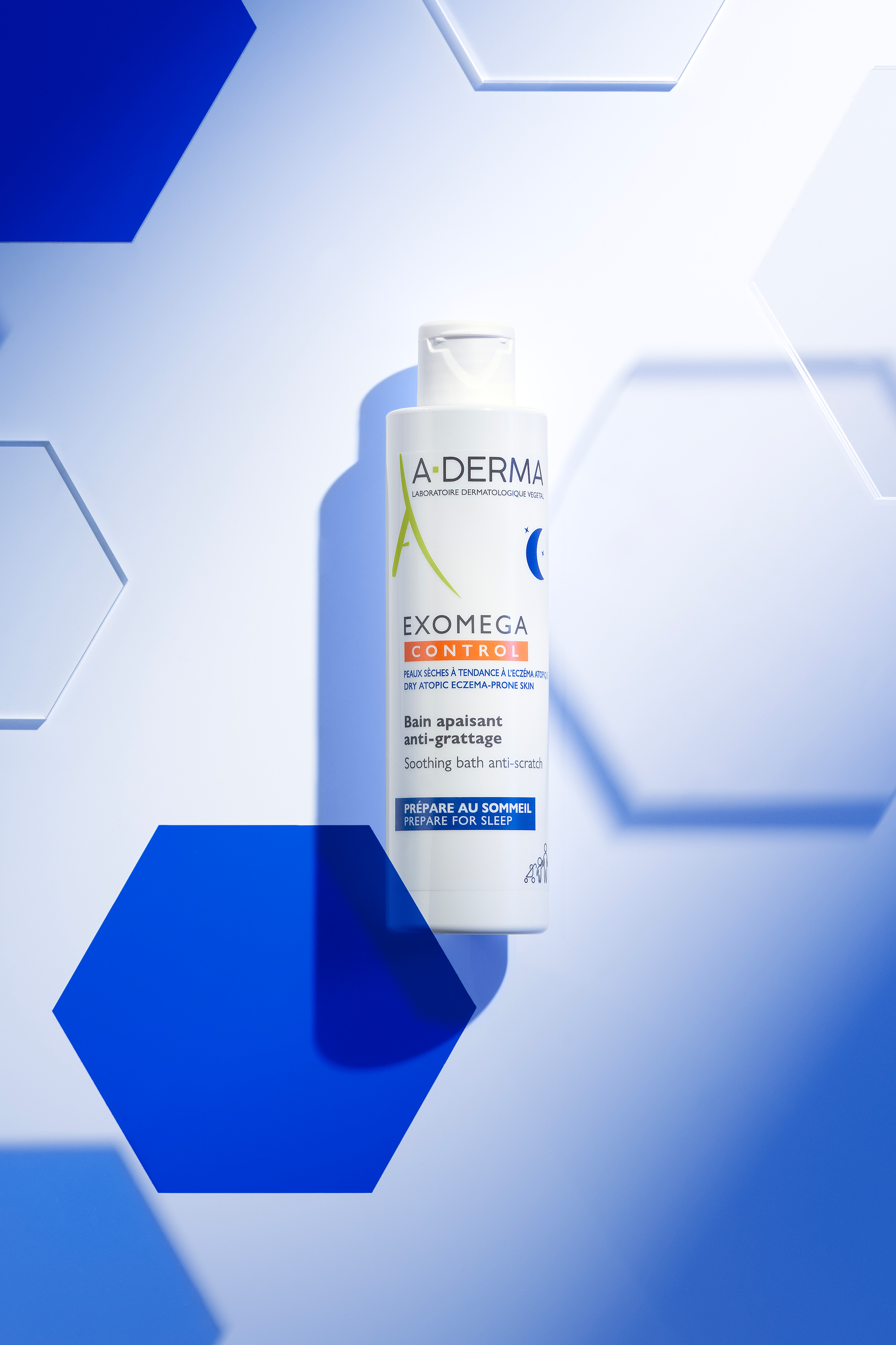 Aderma-vertical_0008_A-DERMA-TOP-shoot-nuit-0604.png