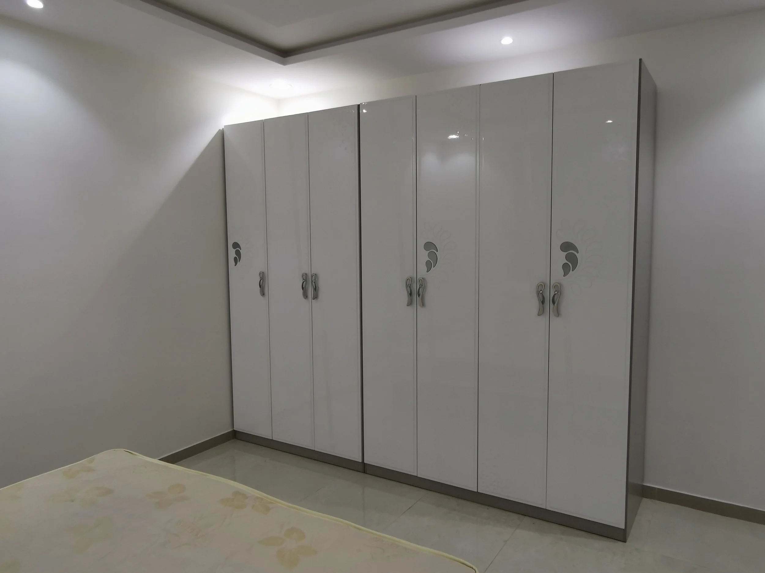 مؤسسة السهام السريعة الفاخرة المتحدة لنقل العفش بالدمام والخ

تُعد مؤسسة من انقل العفش بالدمام ونقل عفش الخبر ونقل عفش القطيف، حيث تقدم حلولًا متكاملة لنقل الأثاث بكل احترافية وأمان داخل المنطقة الشرقية. نحرص على تقديم خدمة موثوقة تلبي احتياجات الأفر