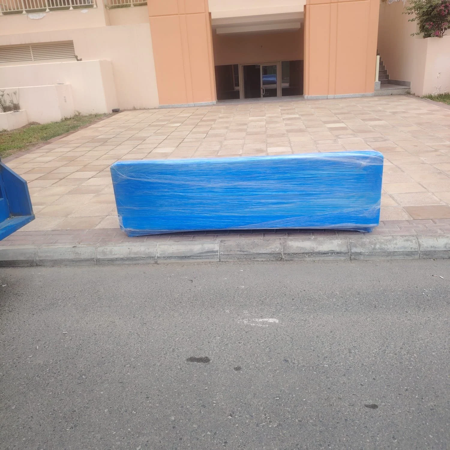 مؤسسة السهام السريعة الفاخرة المتحدة لنقل العفش بالدمام والخ

تُعد مؤسسة من انقل العفش بالدمام ونقل عفش الخبر ونقل عفش القطيف، حيث تقدم حلولًا متكاملة لنقل الأثاث بكل احترافية وأمان داخل المنطقة الشرقية. نحرص على تقديم خدمة موثوقة تلبي احتياجات الأفر